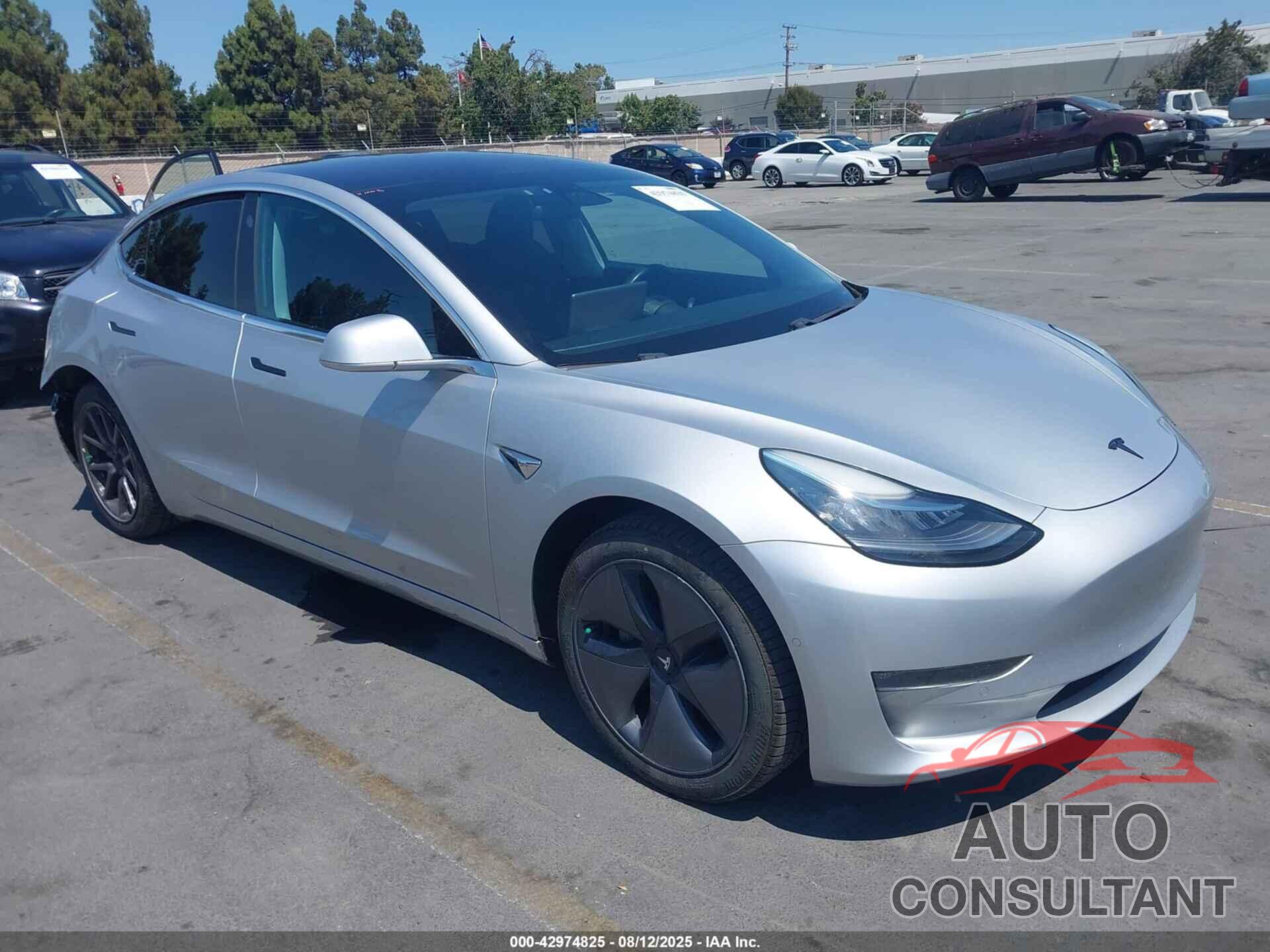 TESLA MODEL 3 2018 - 5YJ3E1EA4JF039215