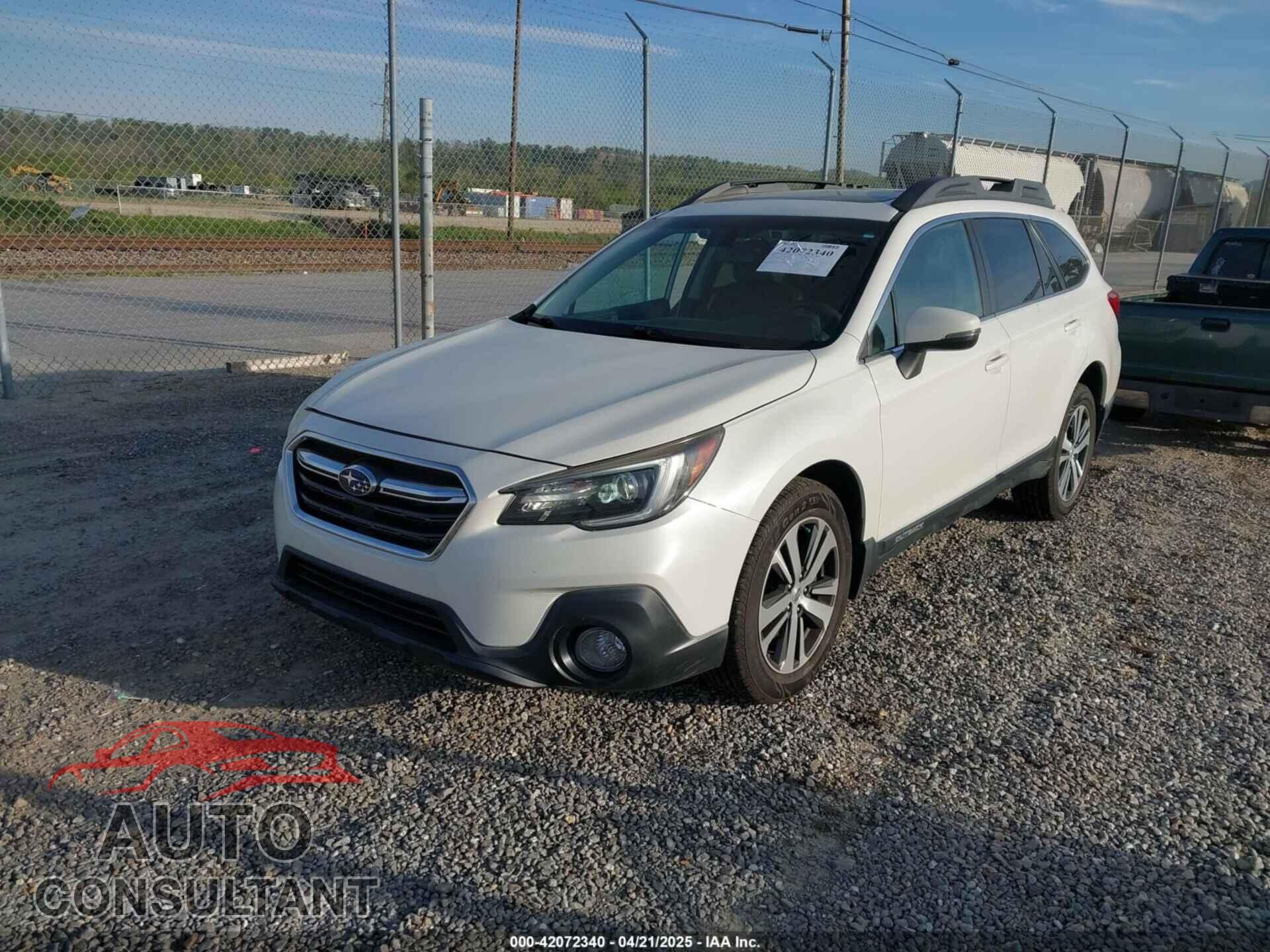SUBARU OUTBACK 2018 - 4S4BSANC2J3285520
