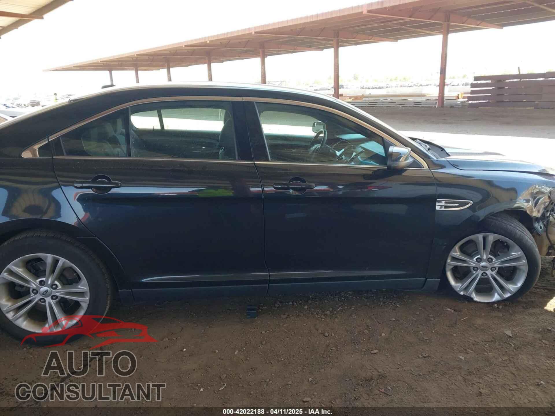 FORD TAURUS 2014 - 1FAHP2E82EG153430