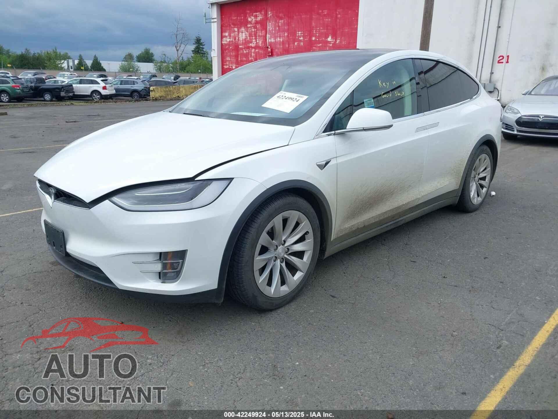 TESLA MODEL X 2017 - 5YJXCDE26HF034495