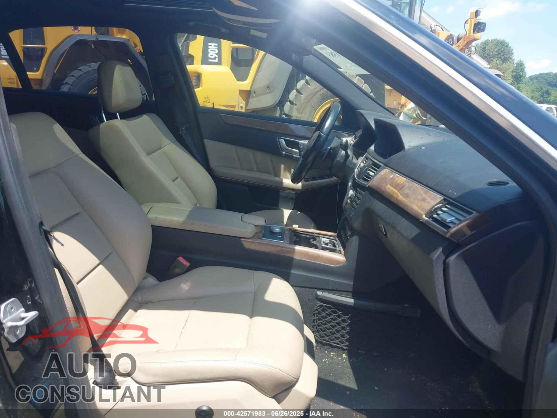 MERCEDES-BENZ E 350 2012 - WDDHF8JB0CA660124