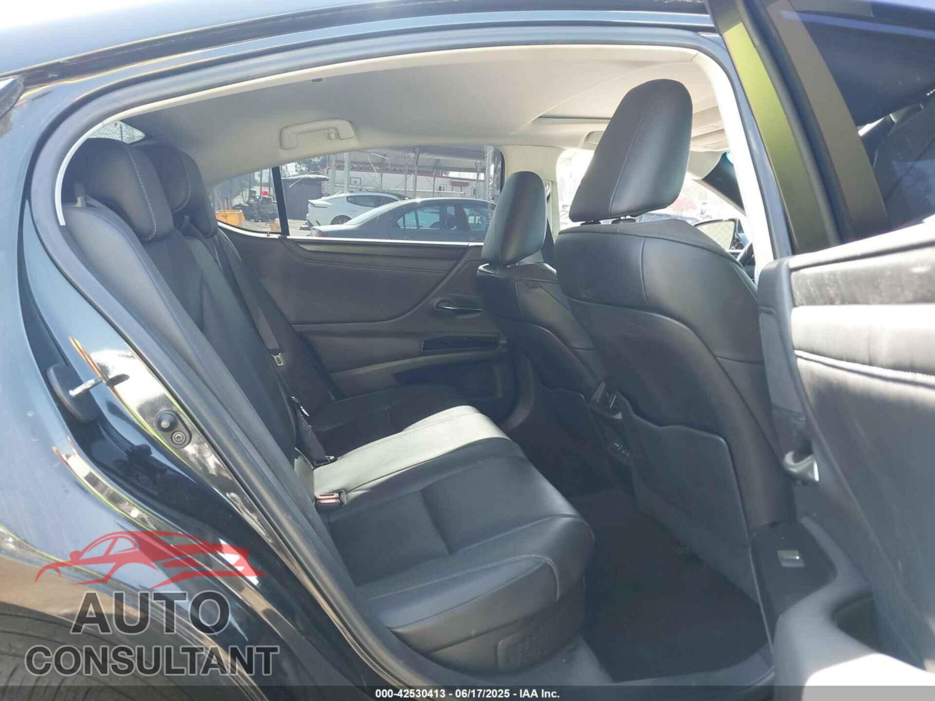 LEXUS ES 300H 2022 - 58ADA1C17NU017942