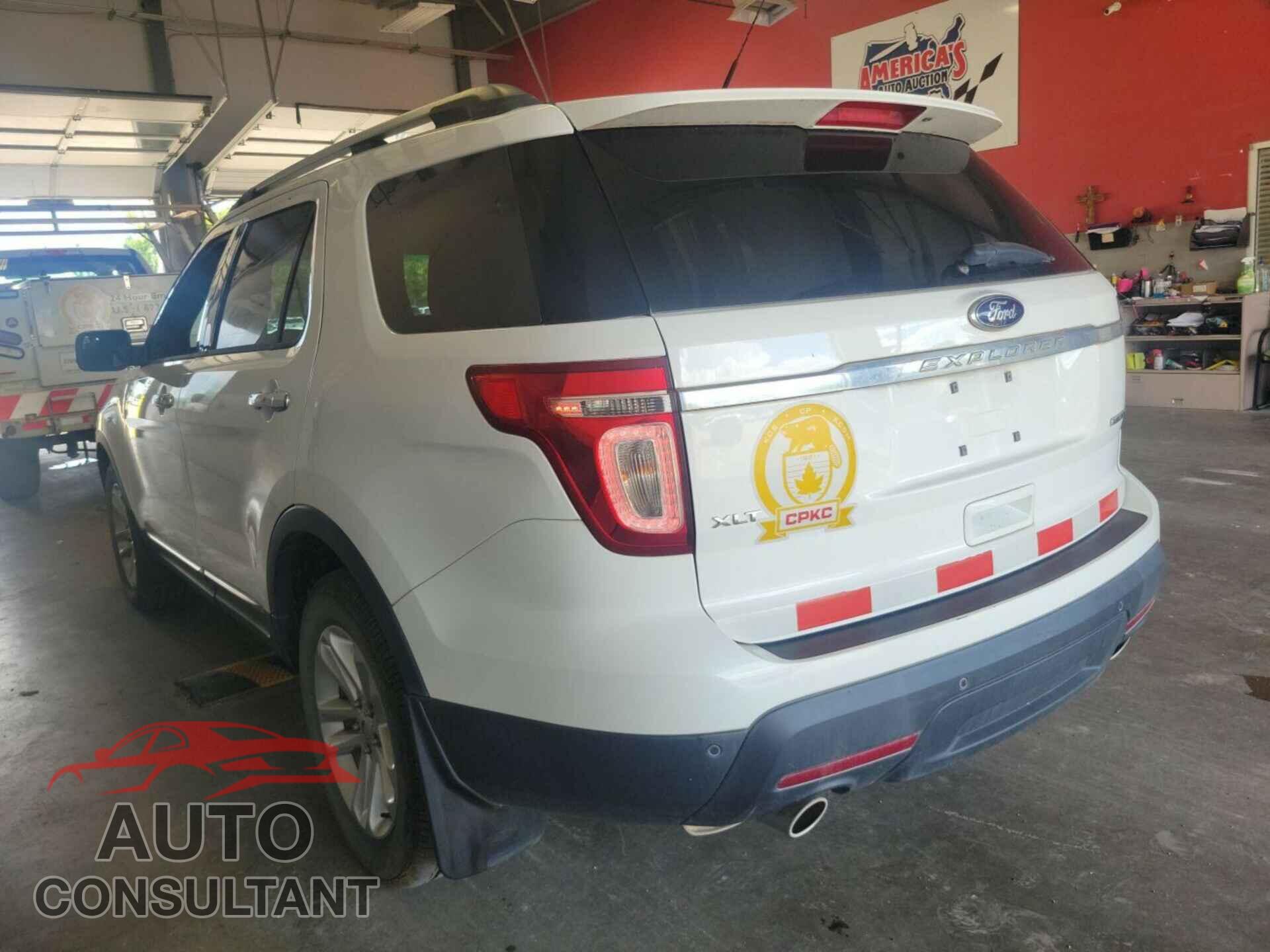 FORD EXPLORER 2014 - 1FM5K7D8XEGA33820