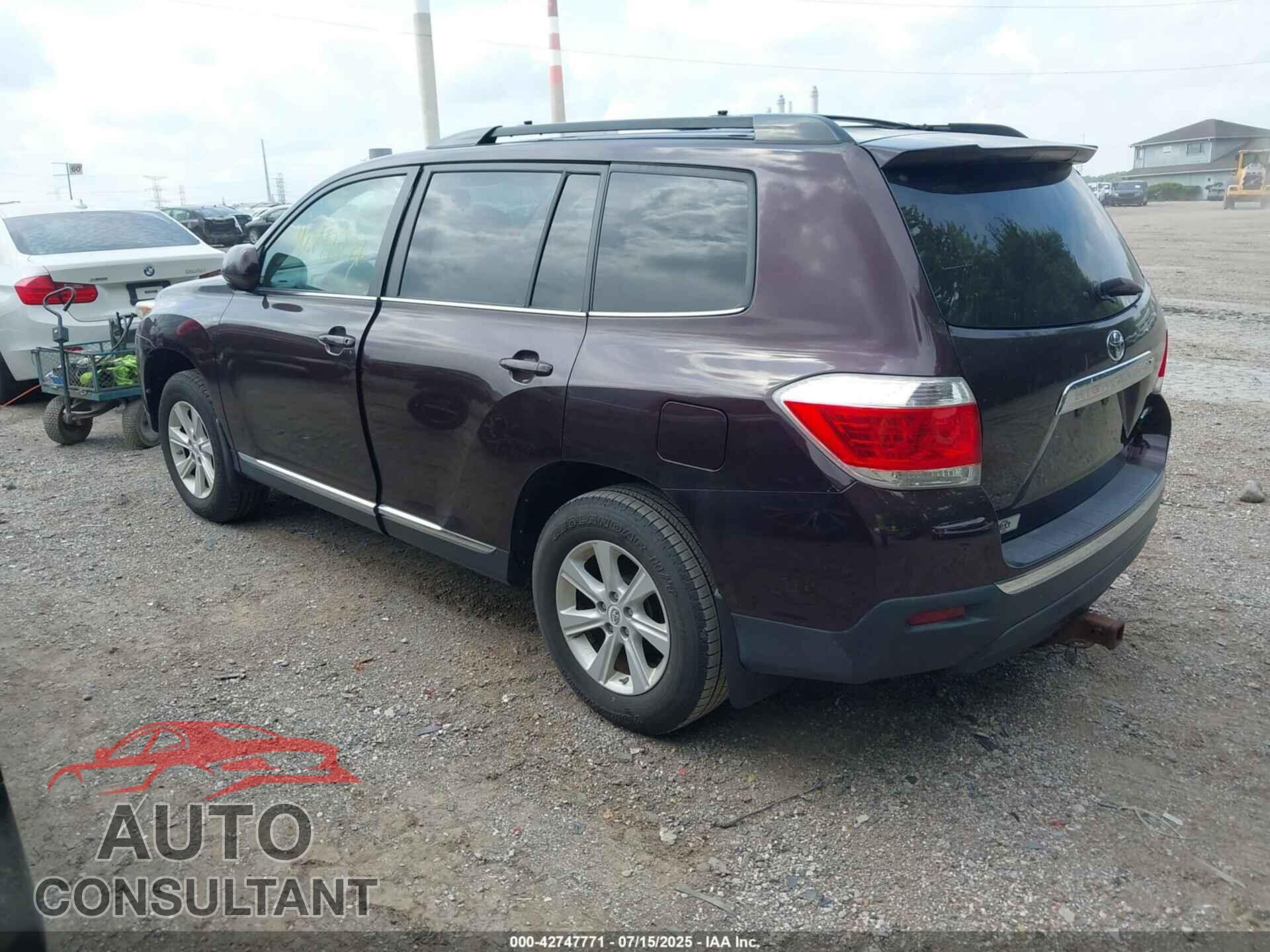 TOYOTA HIGHLANDER 2013 - 5TDBK3EH1DS191272