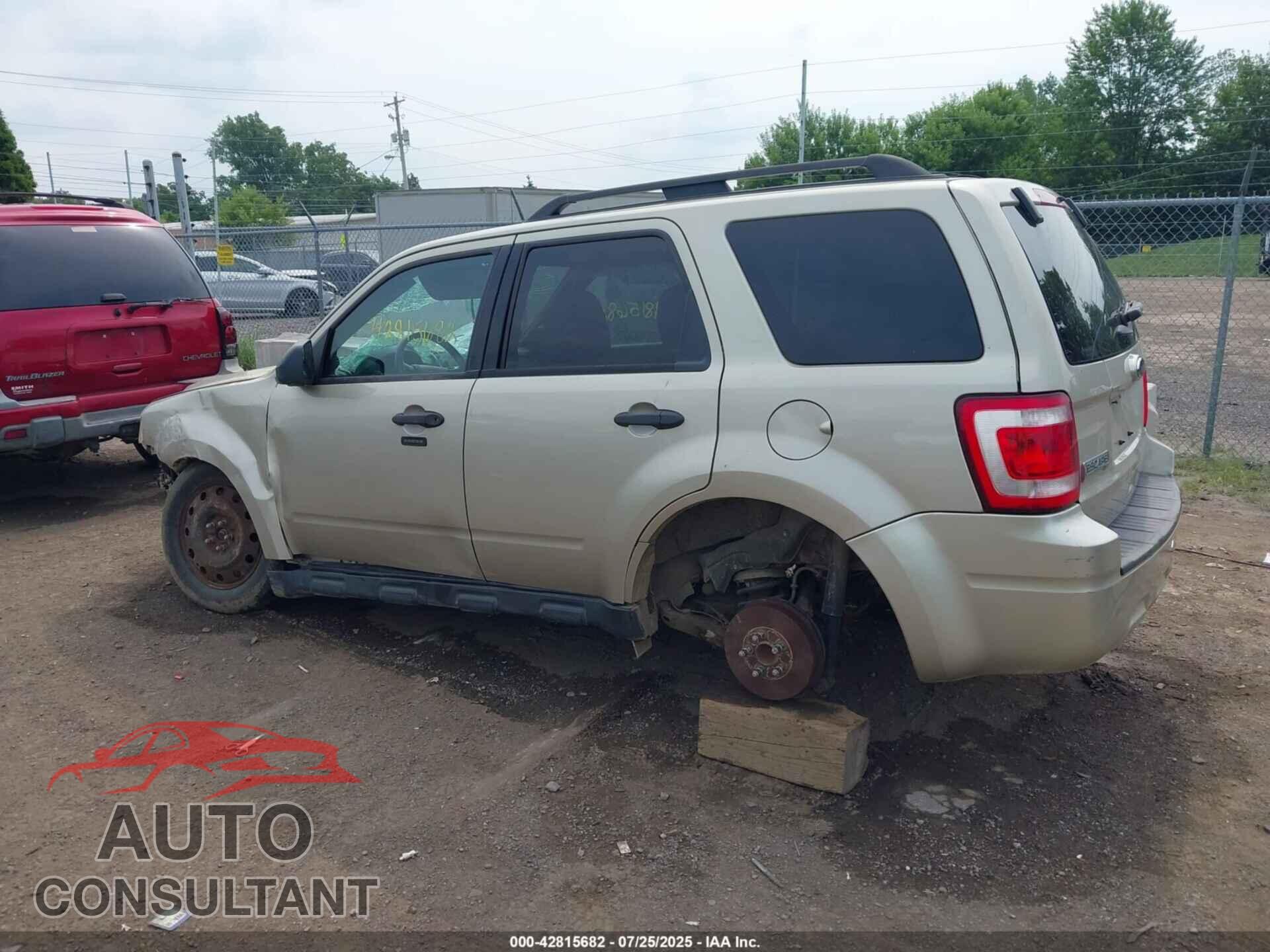 FORD ESCAPE 2011 - 1FMCU0D74BKB86055