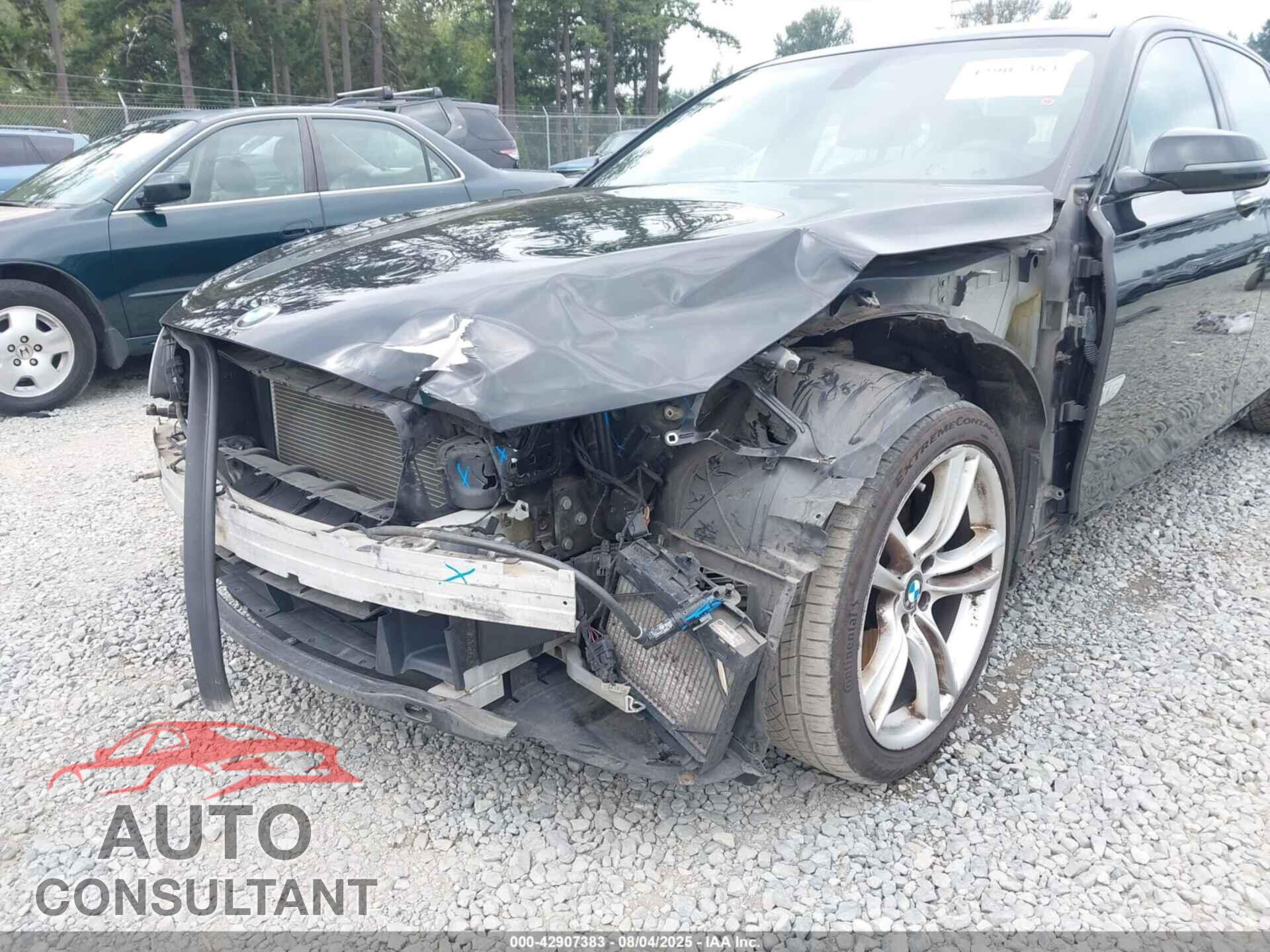 BMW 740I 2014 - WBAYA6C59ED144444