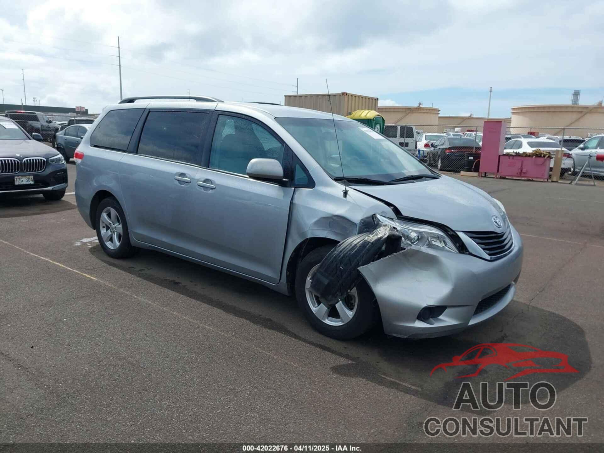 TOYOTA SIENNA 2014 - 5TDKK3DC0ES467867