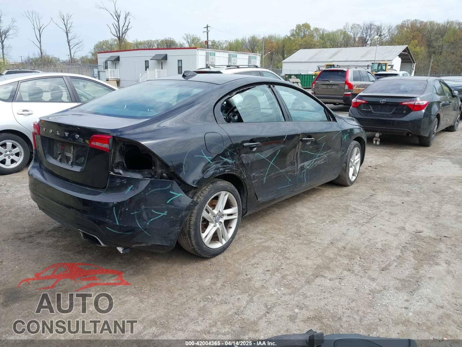 VOLVO S60 2015 - YV140MFK6F1346875