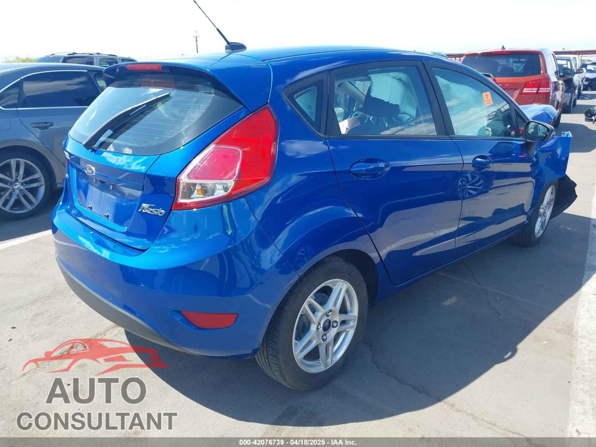 FORD FIESTA 2018 - 3FADP4EJ7JM110795