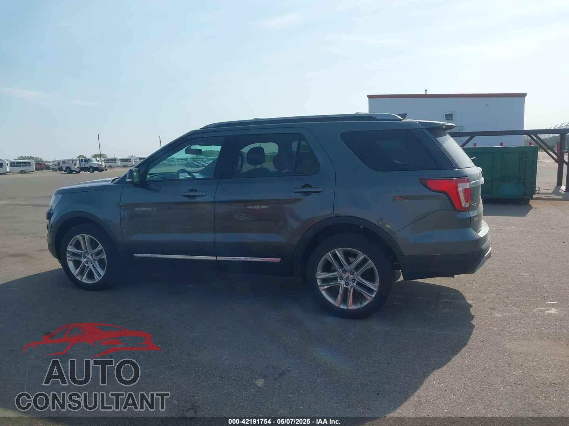 FORD EXPLORER 2017 - 1FM5K8D81HGC19854