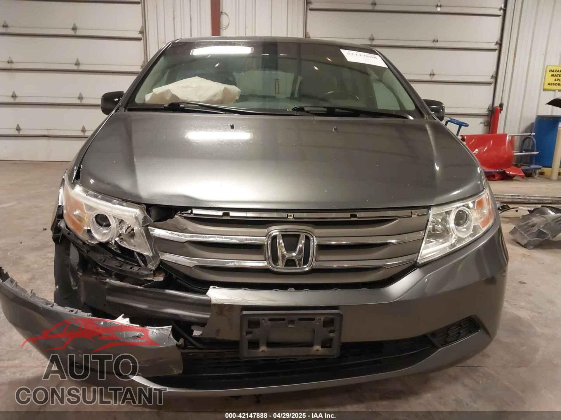 HONDA ODYSSEY 2013 - 5FNRL5H69DB029556
