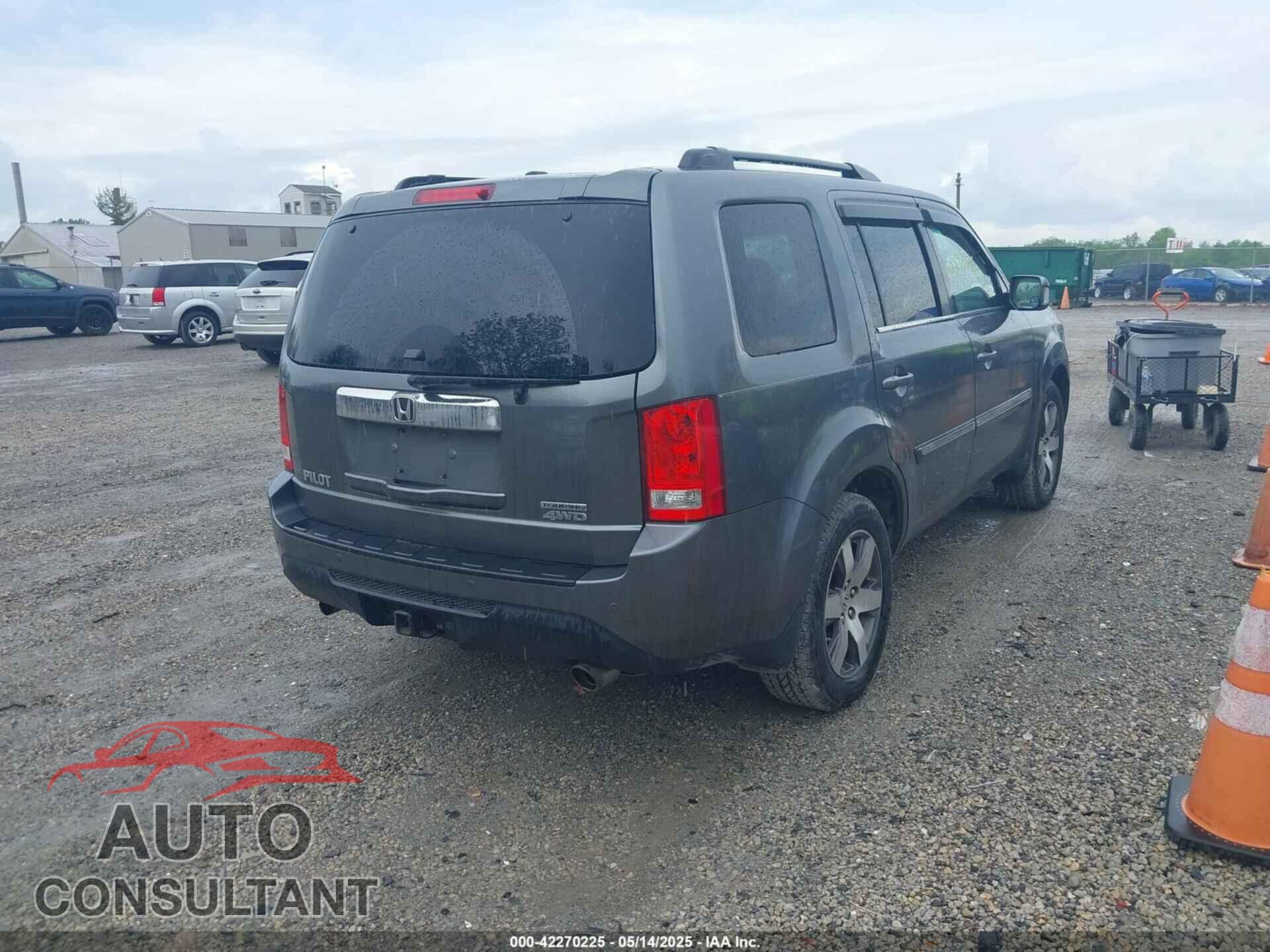 HONDA PILOT 2012 - 5FNYF4H9XCB050471