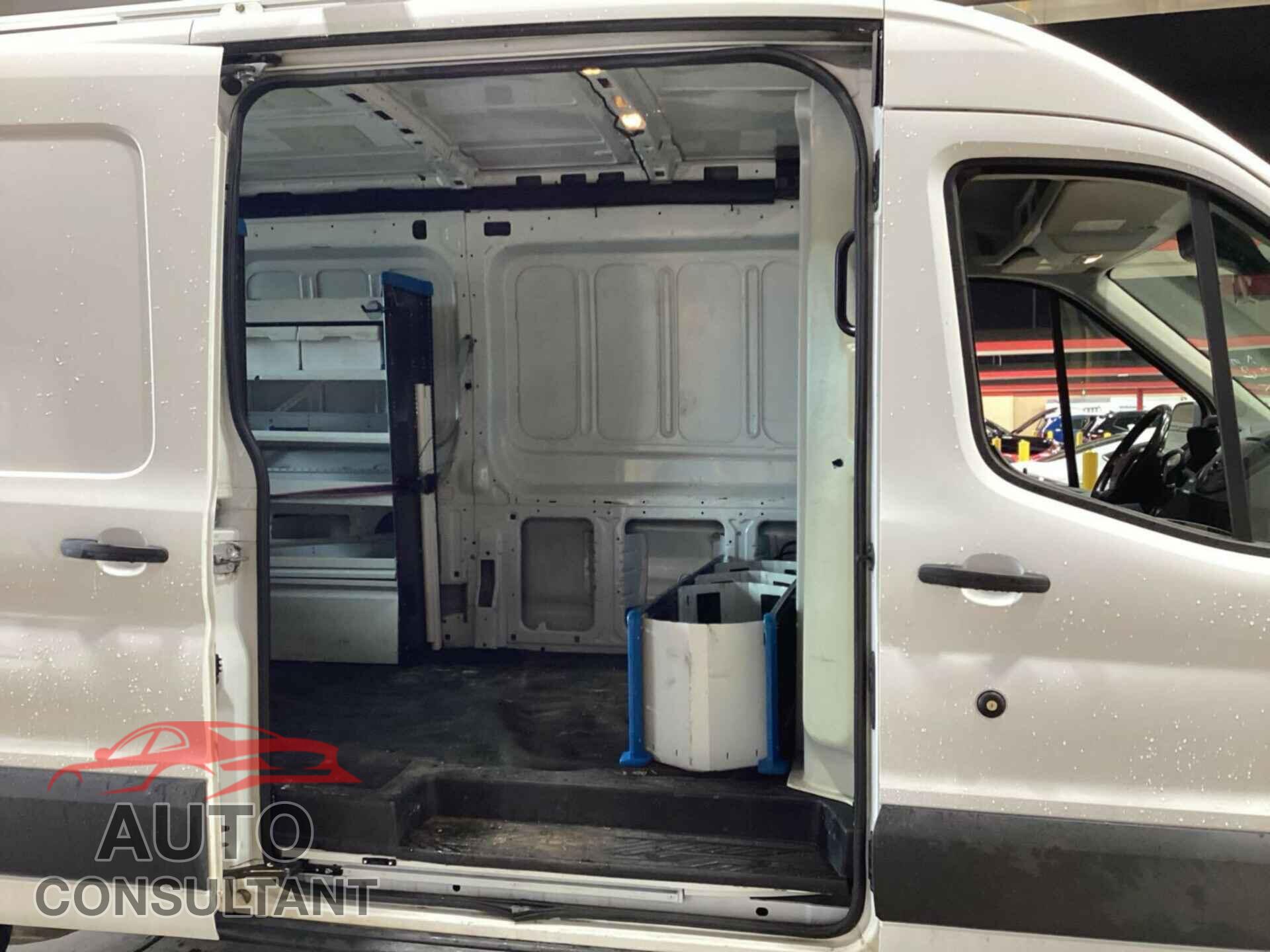 FORD TRANSIT 2016 - 1FTYR2CM0GKA82085