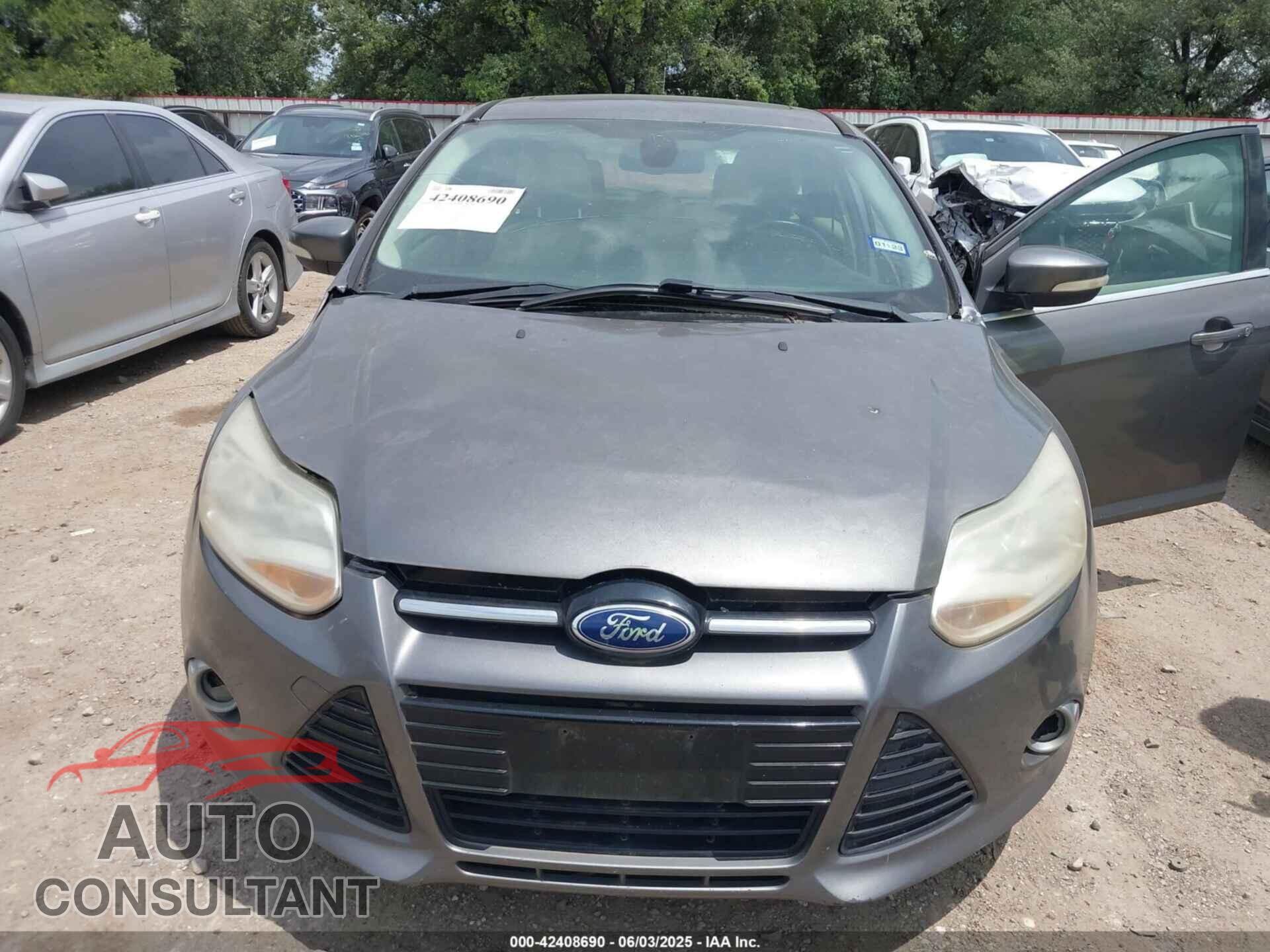 FORD FOCUS 2012 - 1FAHP3M24CL454188
