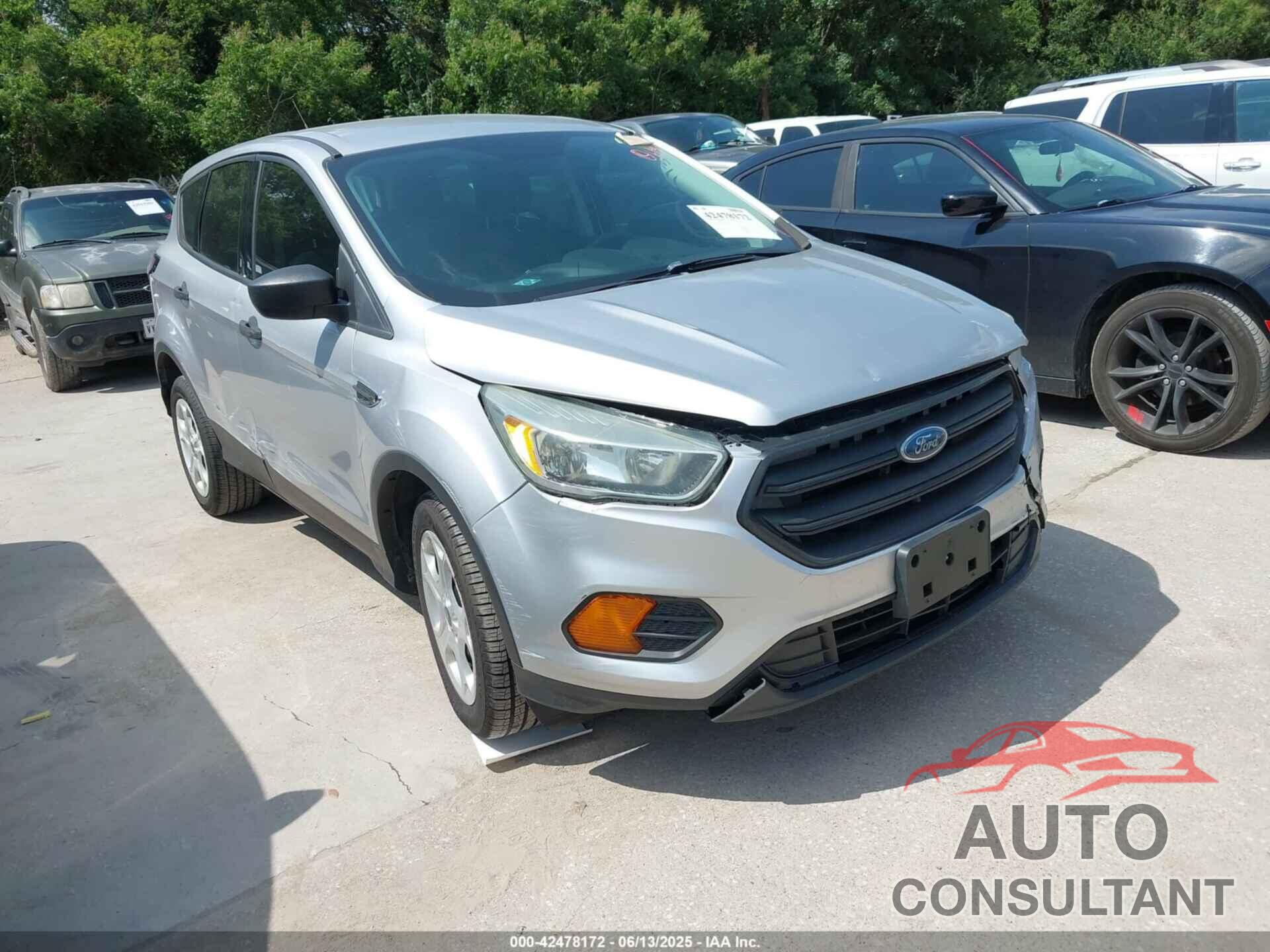 FORD ESCAPE 2017 - 1FMCU0F73HUB88549