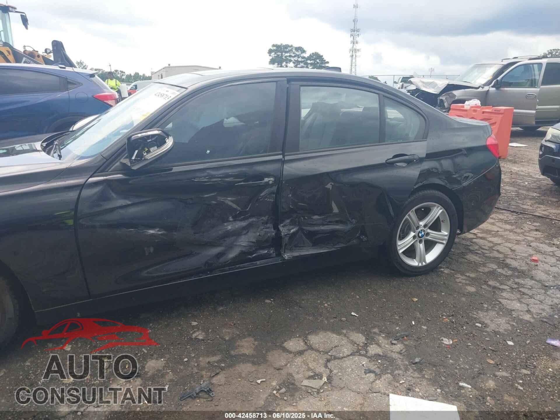 BMW 320I 2014 - WBA3B1C54EPE14501