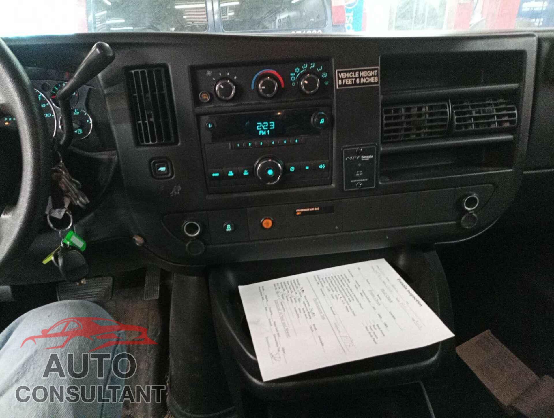 CHEVROLET EXPRESS G1500 2014 - 1GCSGAFX2E1201432