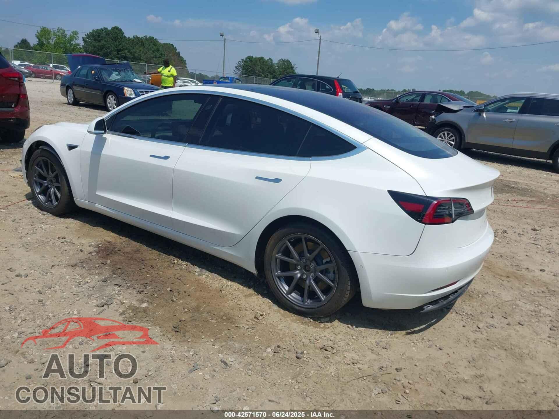 TESLA MODEL 3 2018 - 5YJ3E1EA6JF023078
