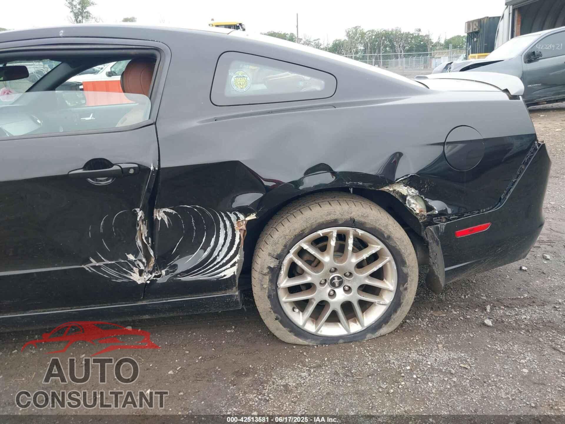 FORD MUSTANG 2014 - 1ZVBP8AMXE5246260