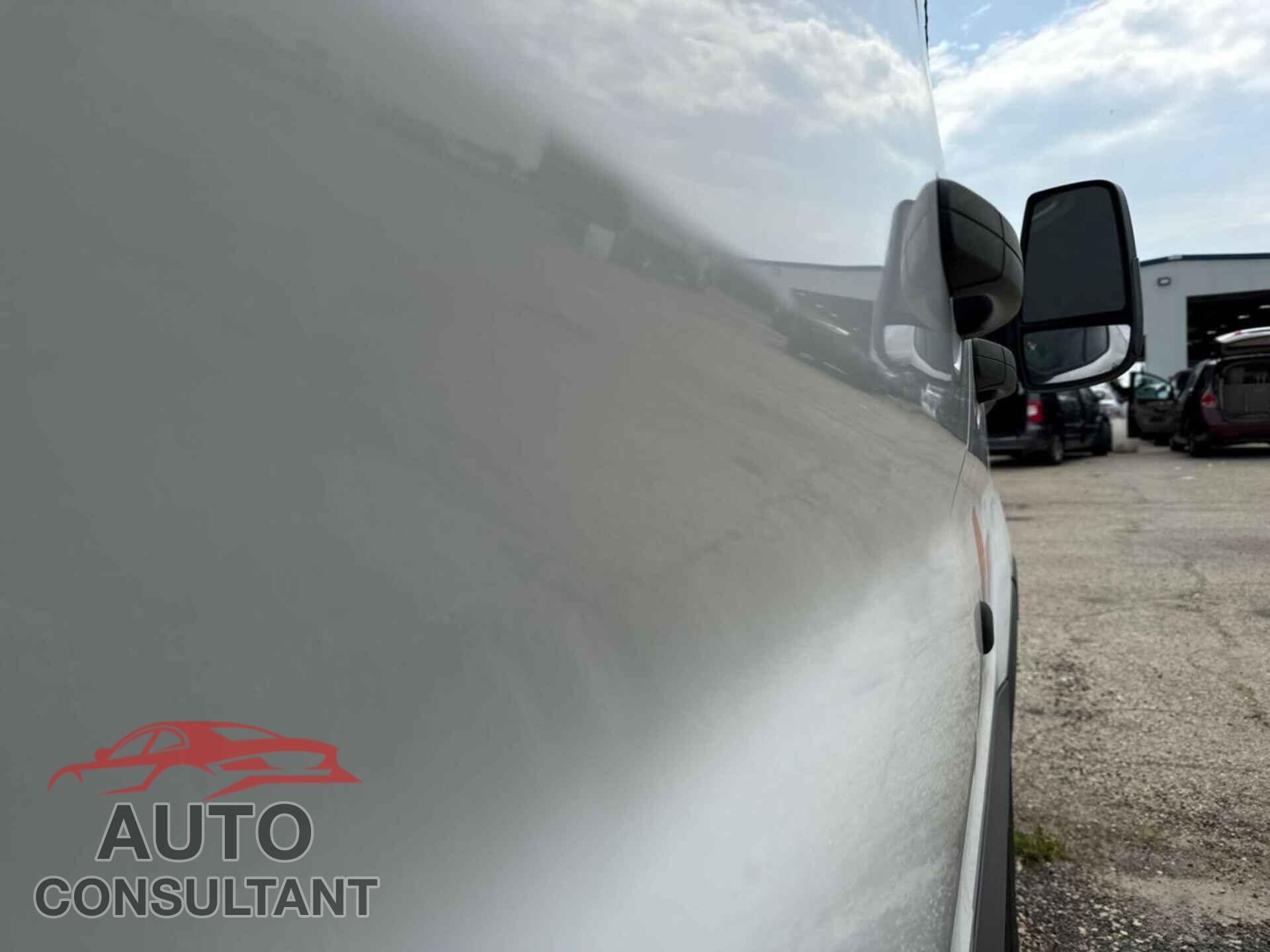 FORD TRANSIT 2019 - 1FTYR1YM8KKA30666