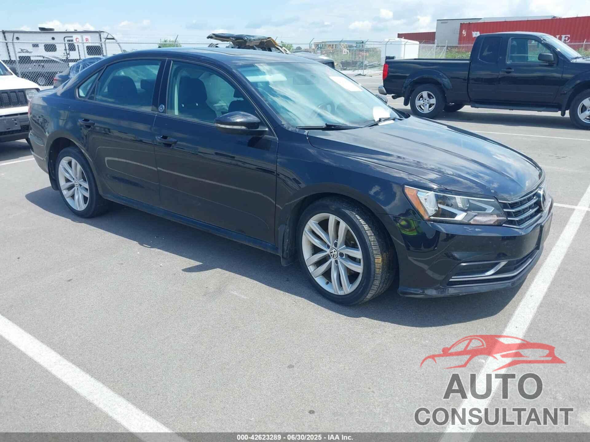 VOLKSWAGEN PASSAT 2019 - 1VWLA7A31KC002169