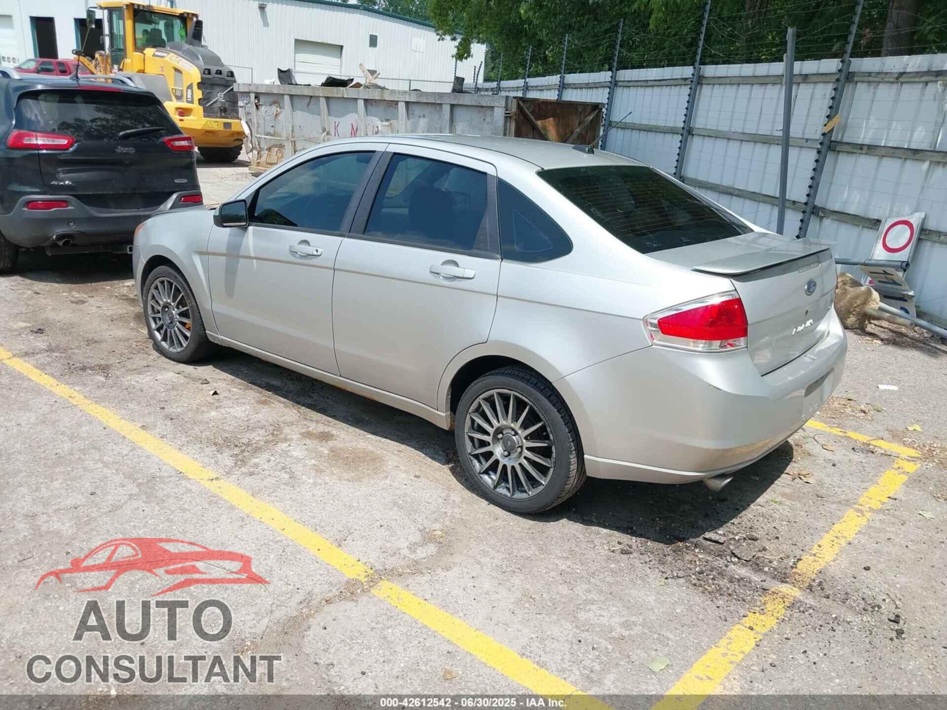 FORD FOCUS 2009 - 1FAHP36N19W190359