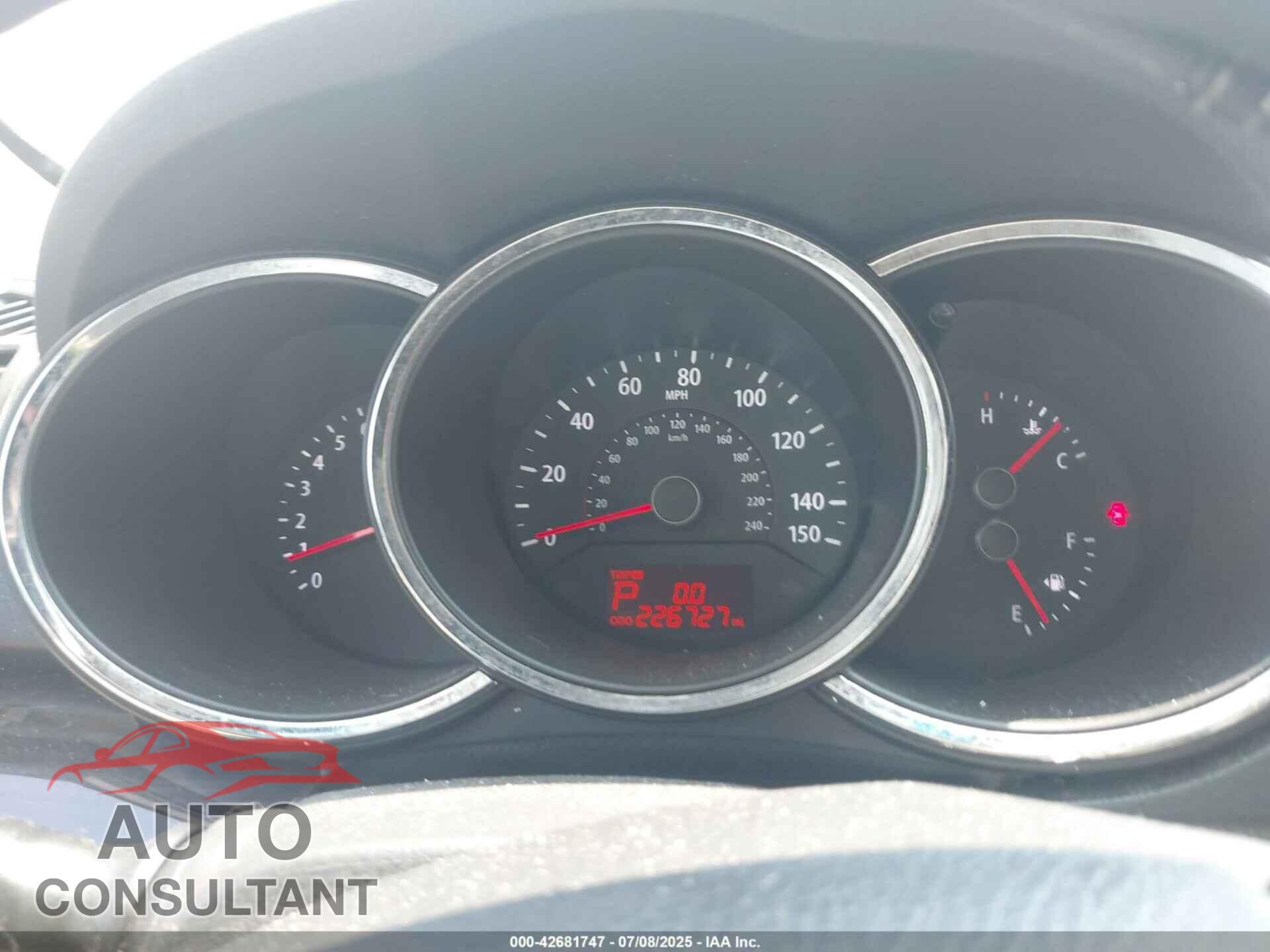 KIA SORENTO 2013 - 5XYKT3A12DG371721