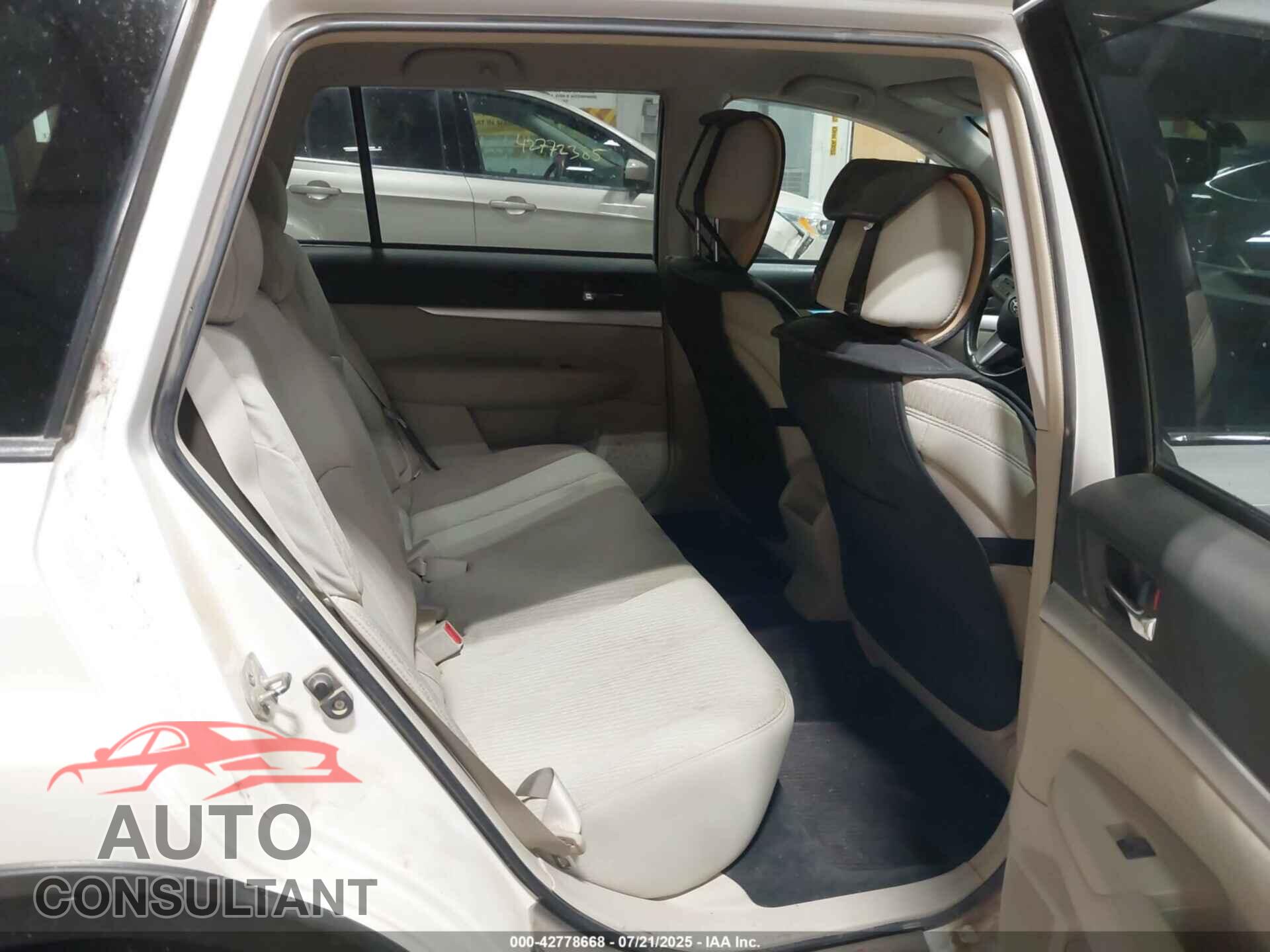 SUBARU OUTBACK 2011 - 4S4BRCCC2B3360518