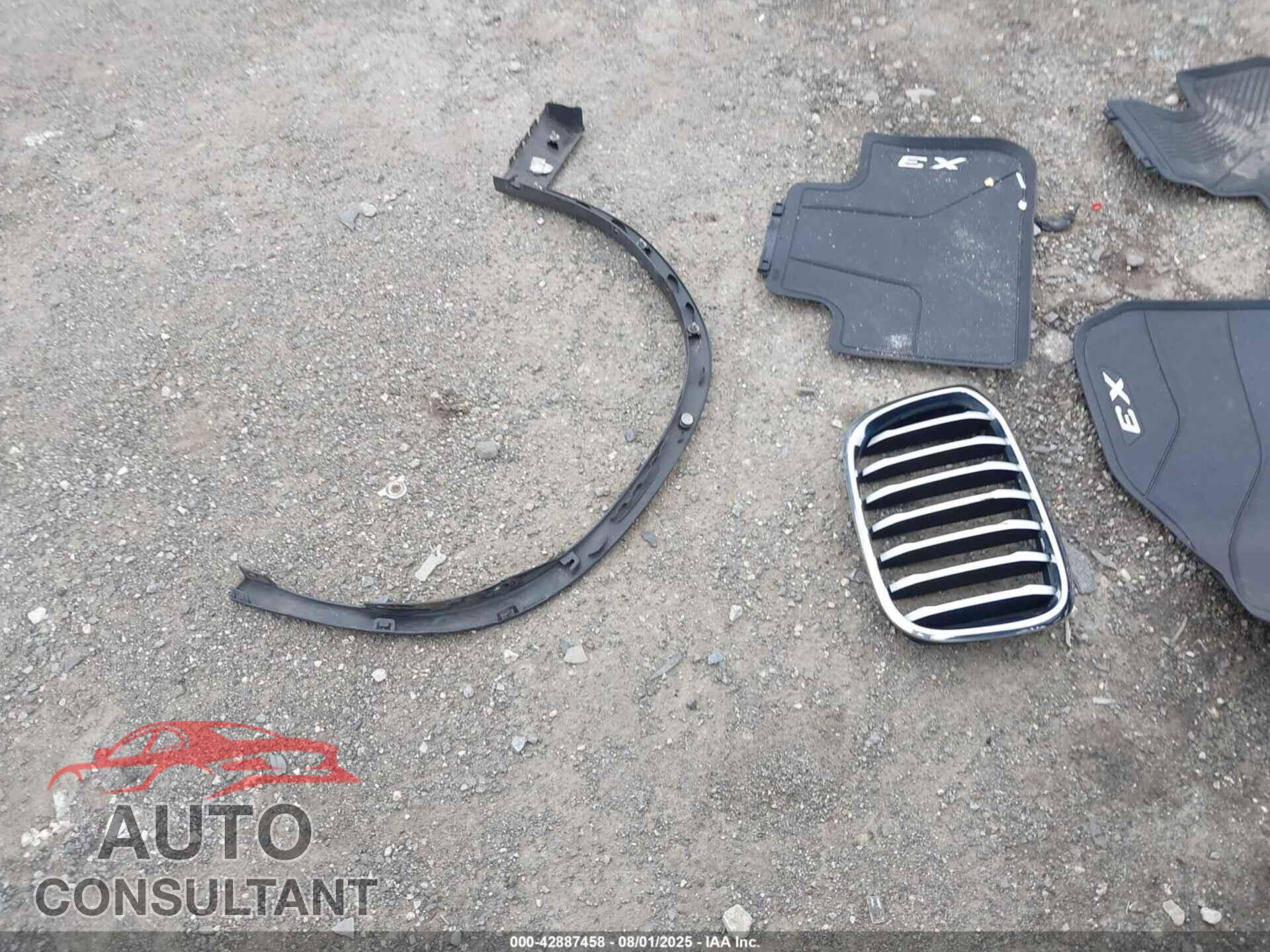 BMW X3 2018 - 5UXTR9C51JLD67196