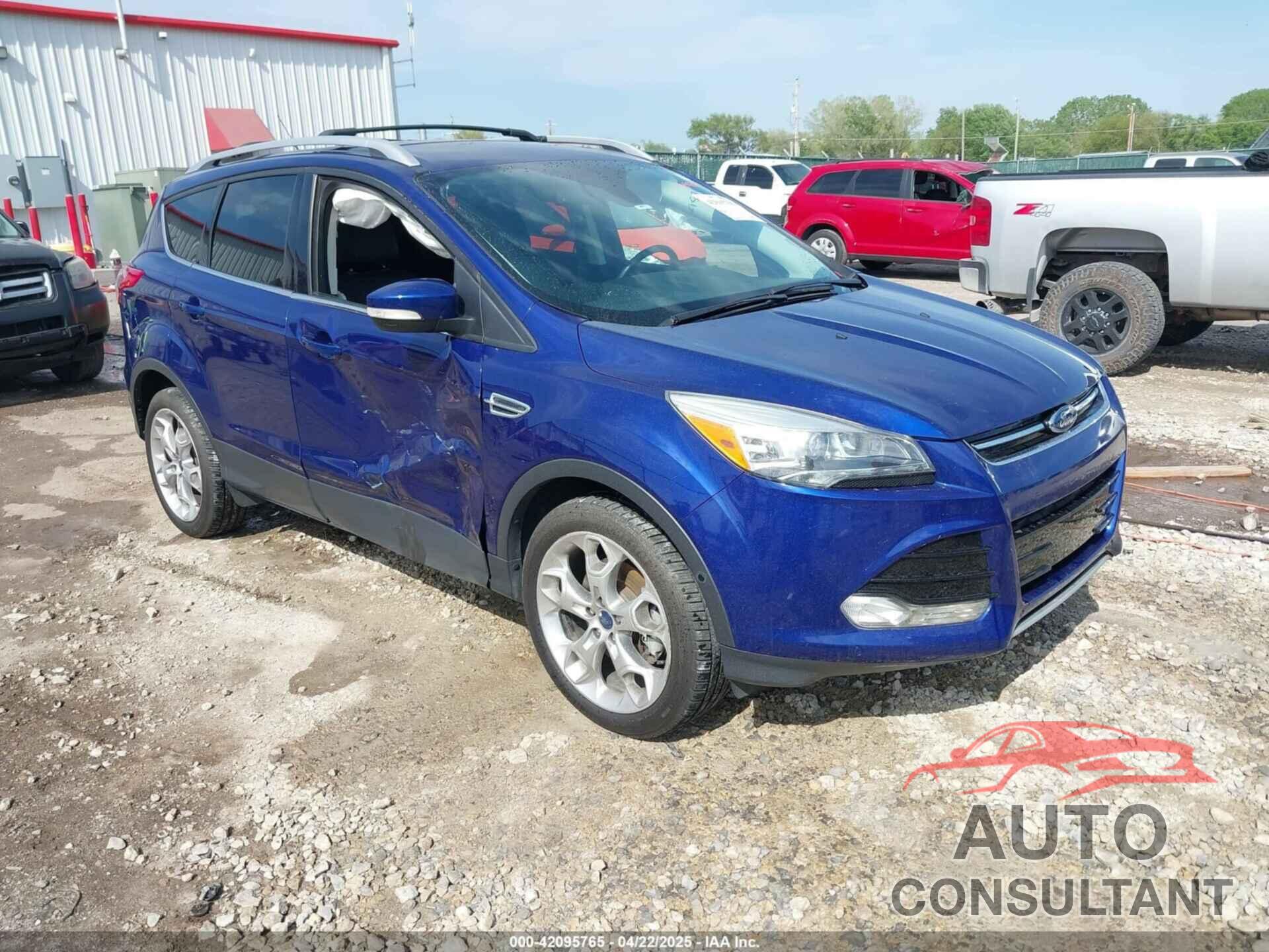 FORD ESCAPE 2016 - 1FMCU9J90GUC86546