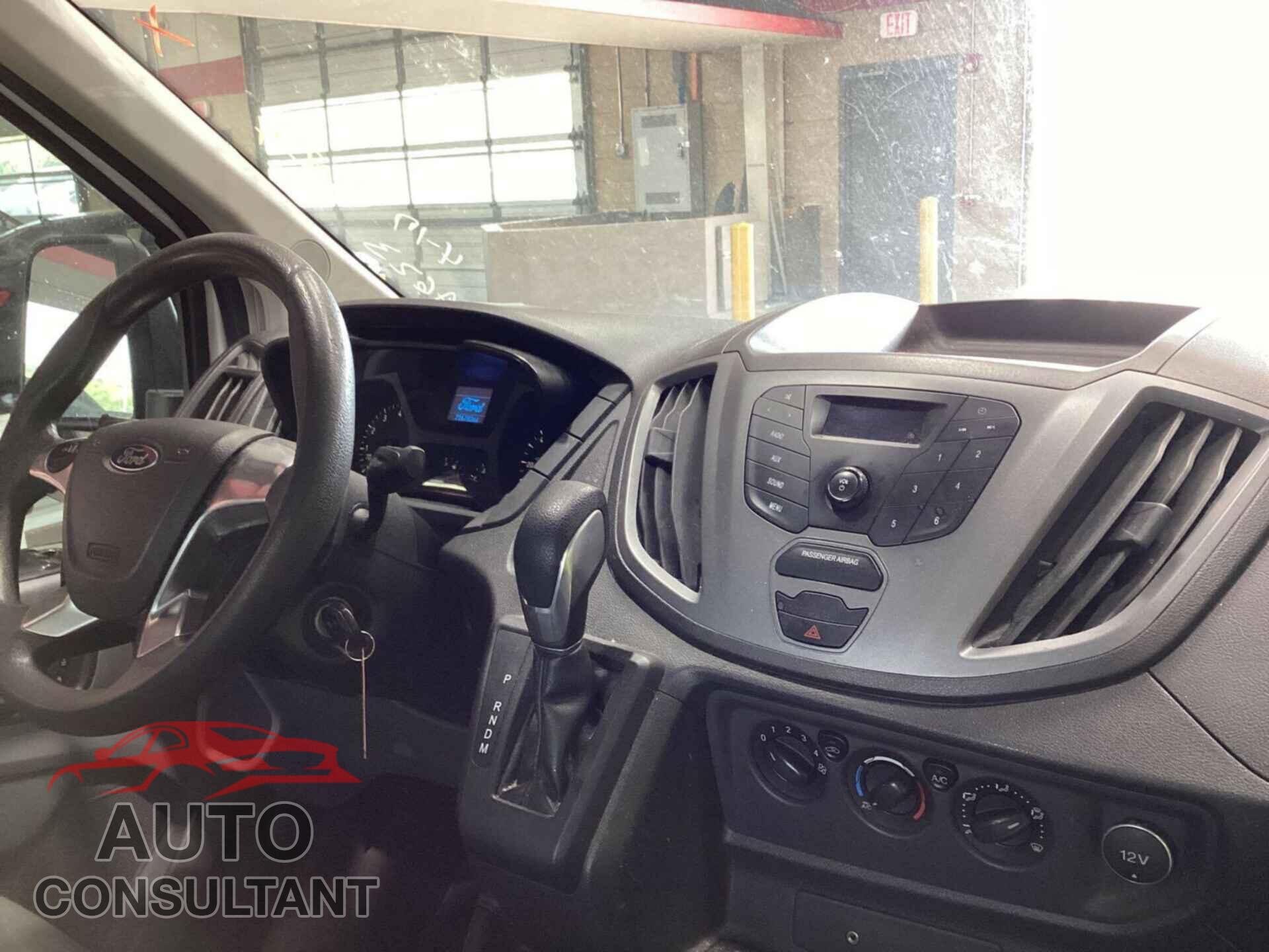 FORD TRANSIT 2017 - 1FTYE1ZM3HKA04270