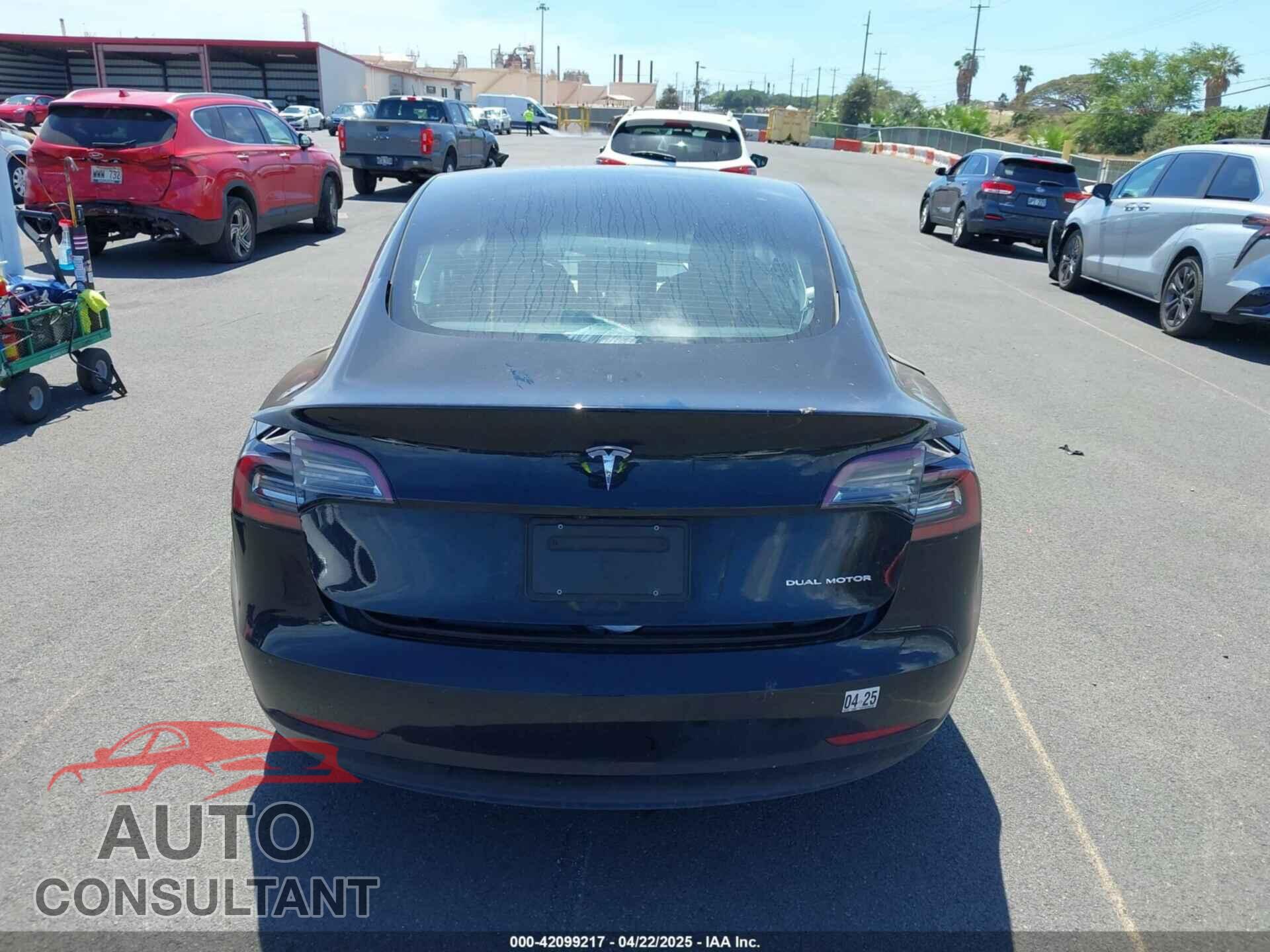 TESLA MODEL 3 2021 - 5YJ3E1EB1MF052968