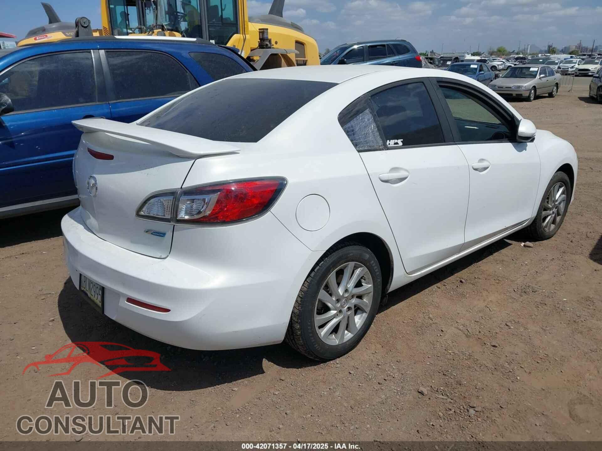 MAZDA MAZDA3 2012 - JM1BL1W76C1534581