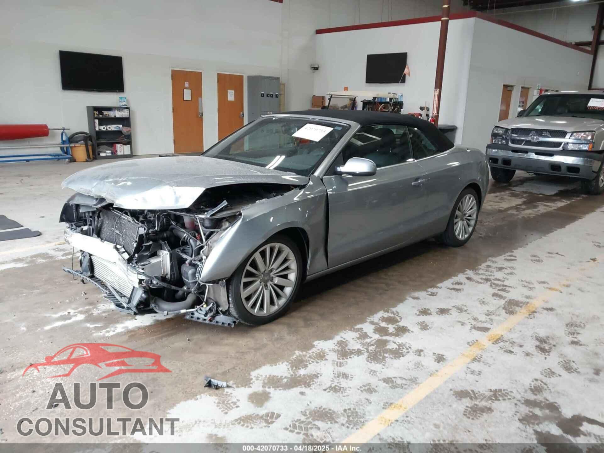 AUDI A5 2010 - WAULFAFH4AN008523