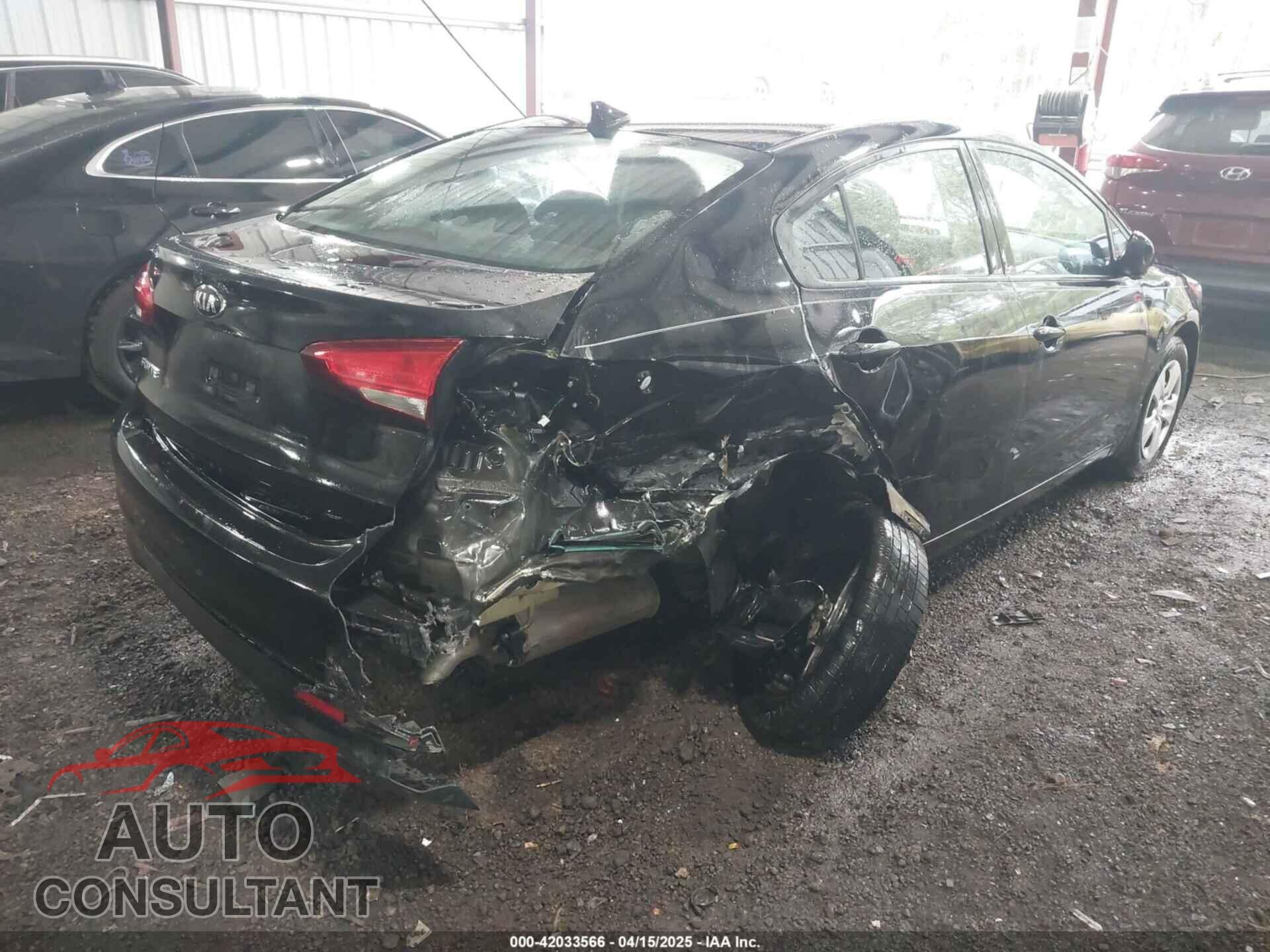 KIA FORTE 2017 - 3KPFK4A74HE026336