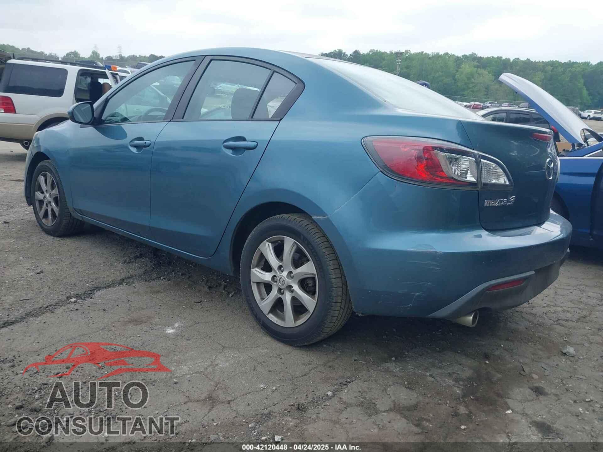 MAZDA MAZDA3 2011 - JM1BL1VG4B1375978