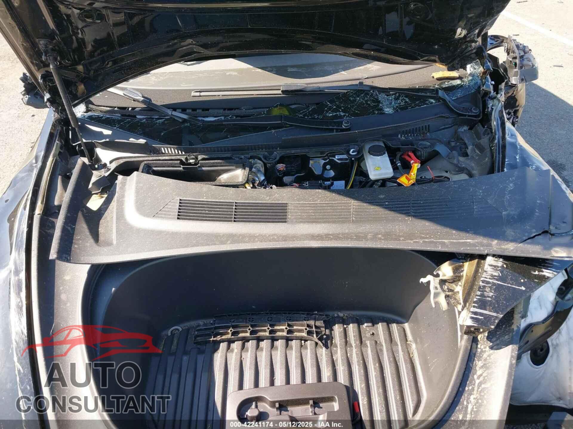 TESLA MODEL 3 2025 - 5YJ3E1EAXSF927128