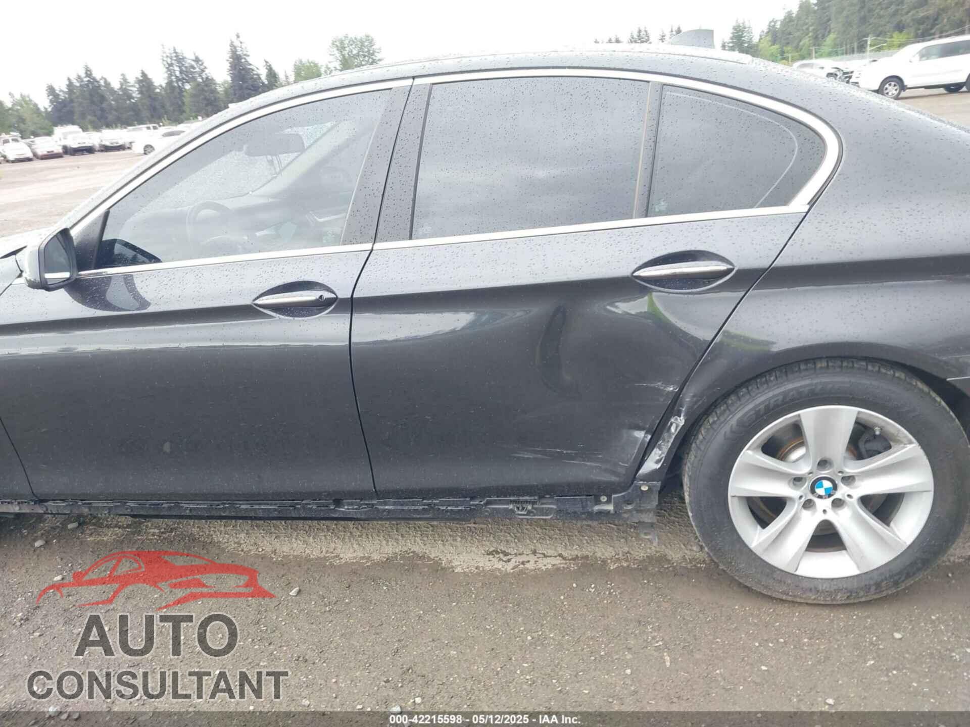 BMW 528I 2012 - WBAXH5C58CDW04658