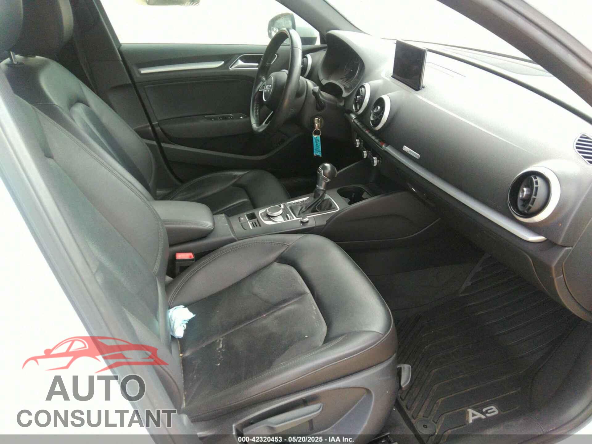 AUDI A3 2017 - WAUAUGFF2H1042430