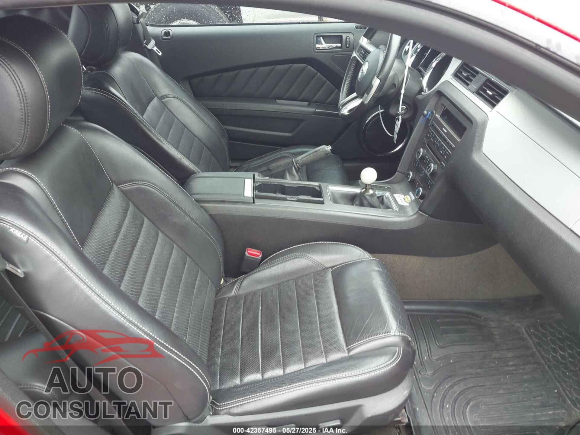 FORD MUSTANG 2014 - 1ZVBP8AM7E5203513