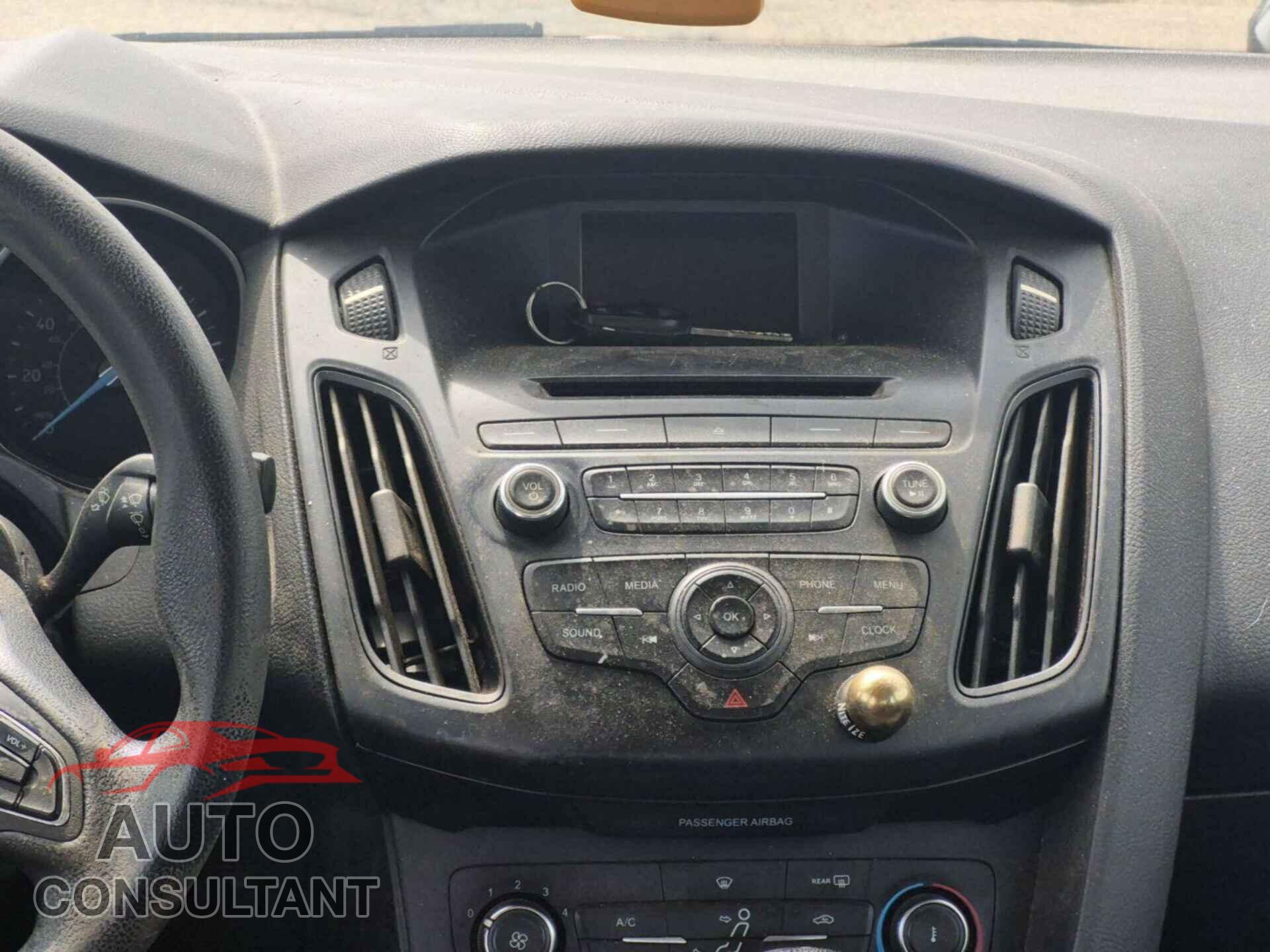FORD FOCUS 2016 - 1FADP3E27GL311254