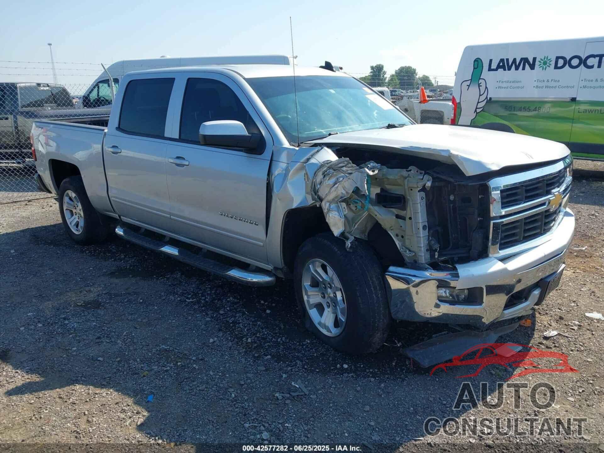 CHEVROLET SILVERADO 1500 2015 - 3GCUKREC5FG112526