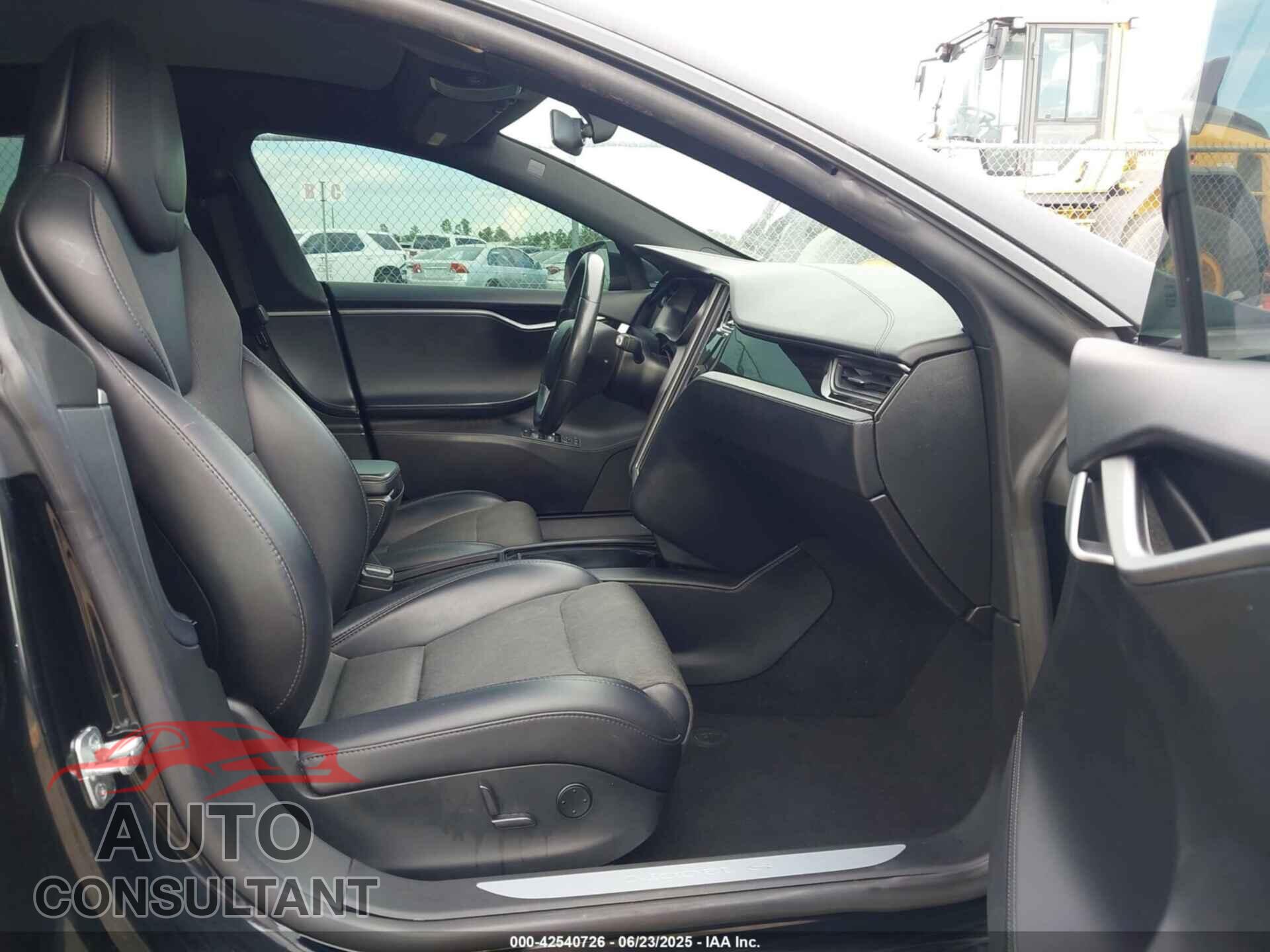 TESLA MODEL S 2018 - 5YJSA1E26JF293654
