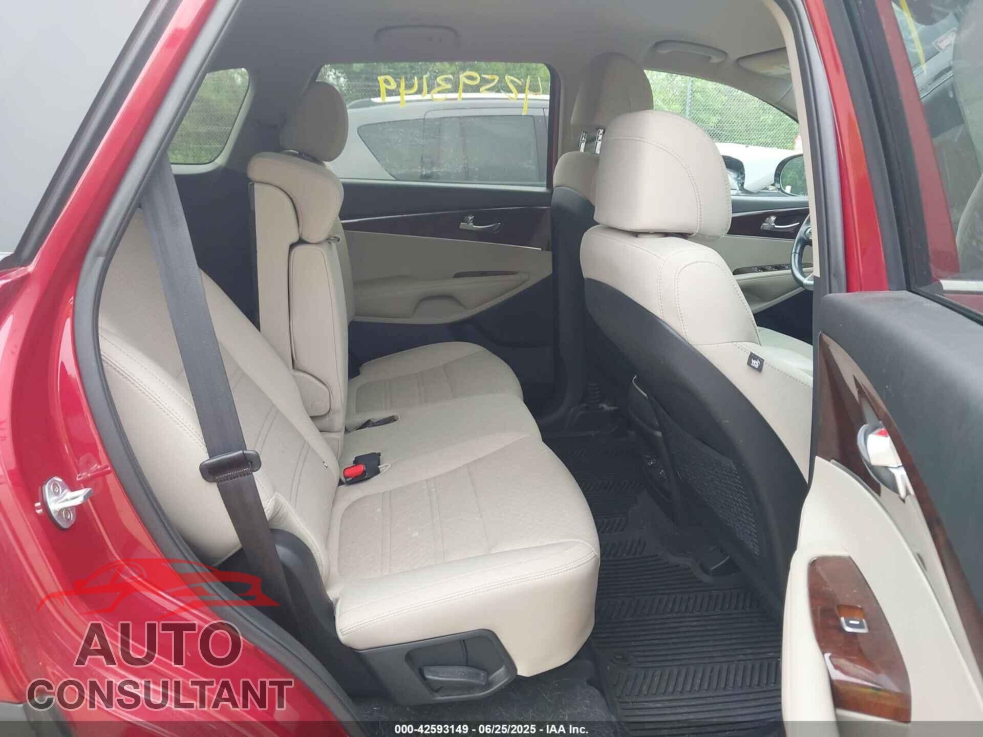 KIA SORENTO 2017 - 5XYPGDA30HG236261