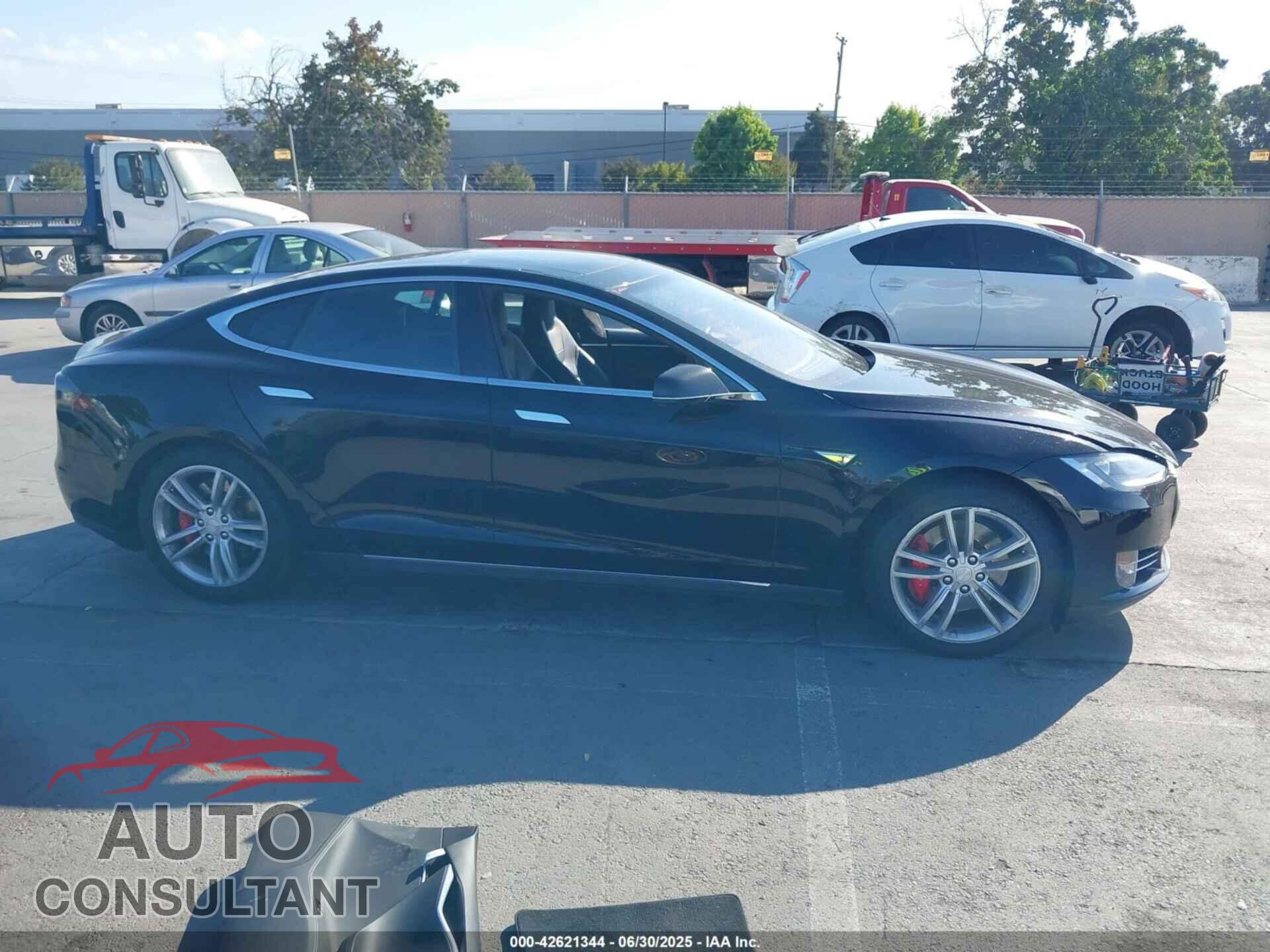 TESLA MODEL S 2014 - 5YJSA1H2XEFP67493