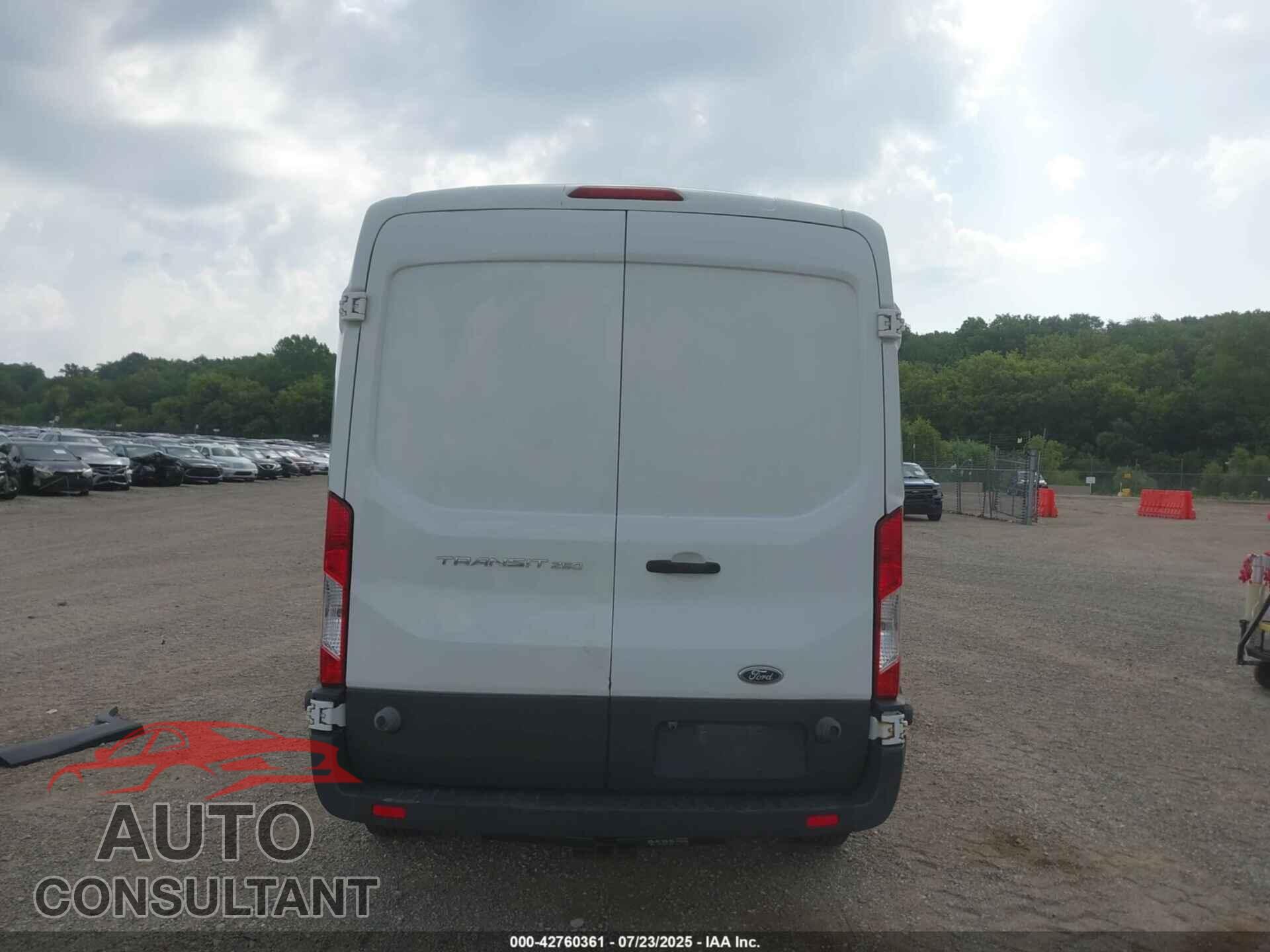FORD TRANSIT-250 2015 - 1FTNR2CM7FKA03643