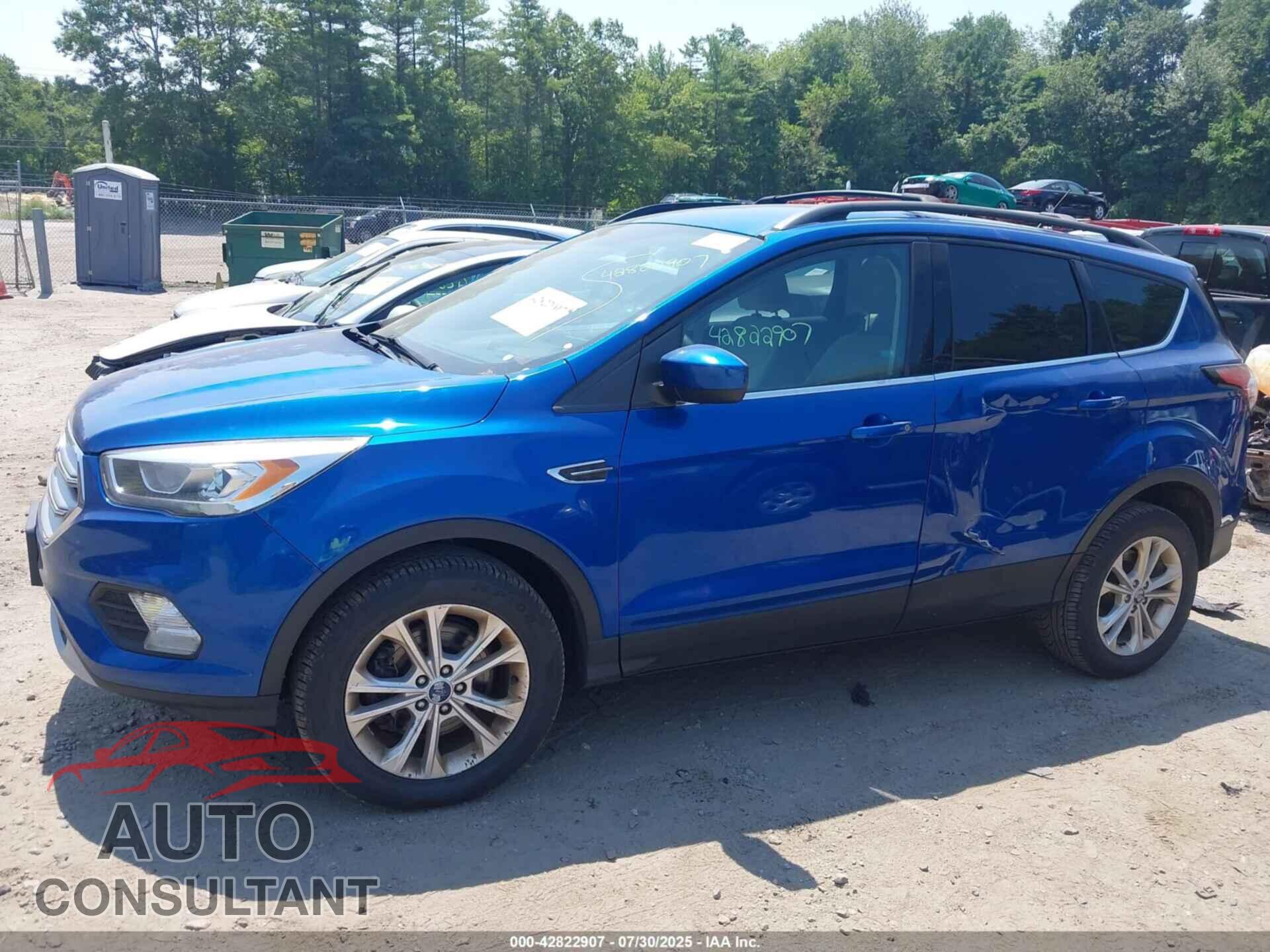 FORD ESCAPE 2017 - 1FMCU9GD5HUC57394