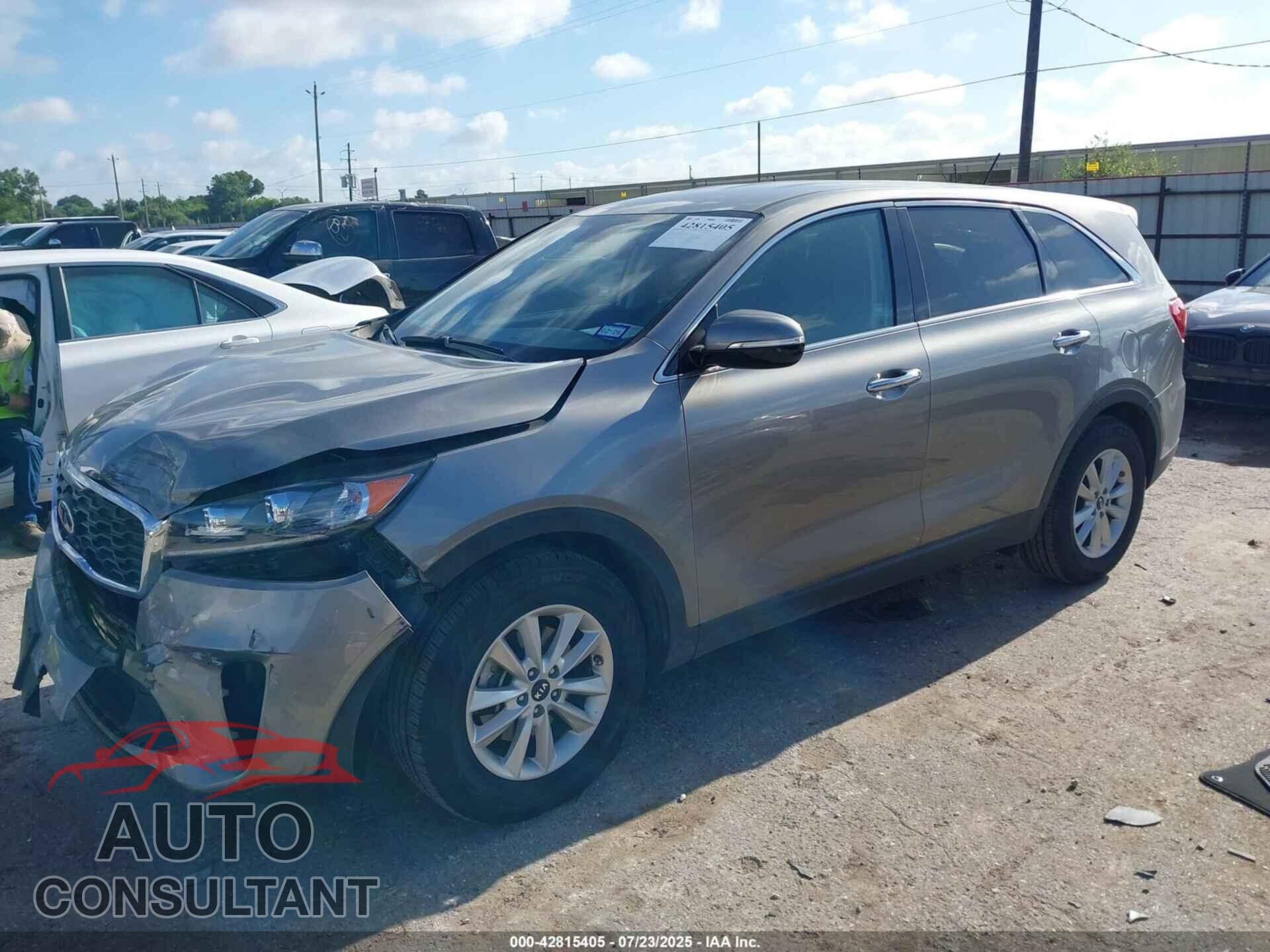 KIA SORENTO 2019 - 5XYPG4A32KG547178