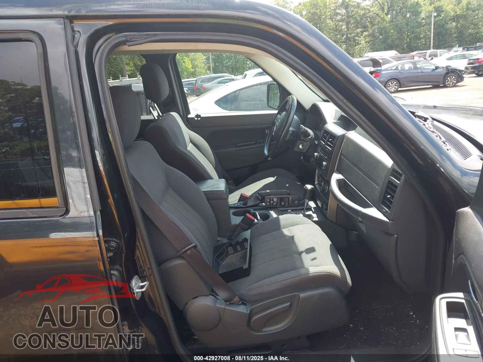 JEEP LIBERTY 2011 - 1J4PN2GK1BW566522