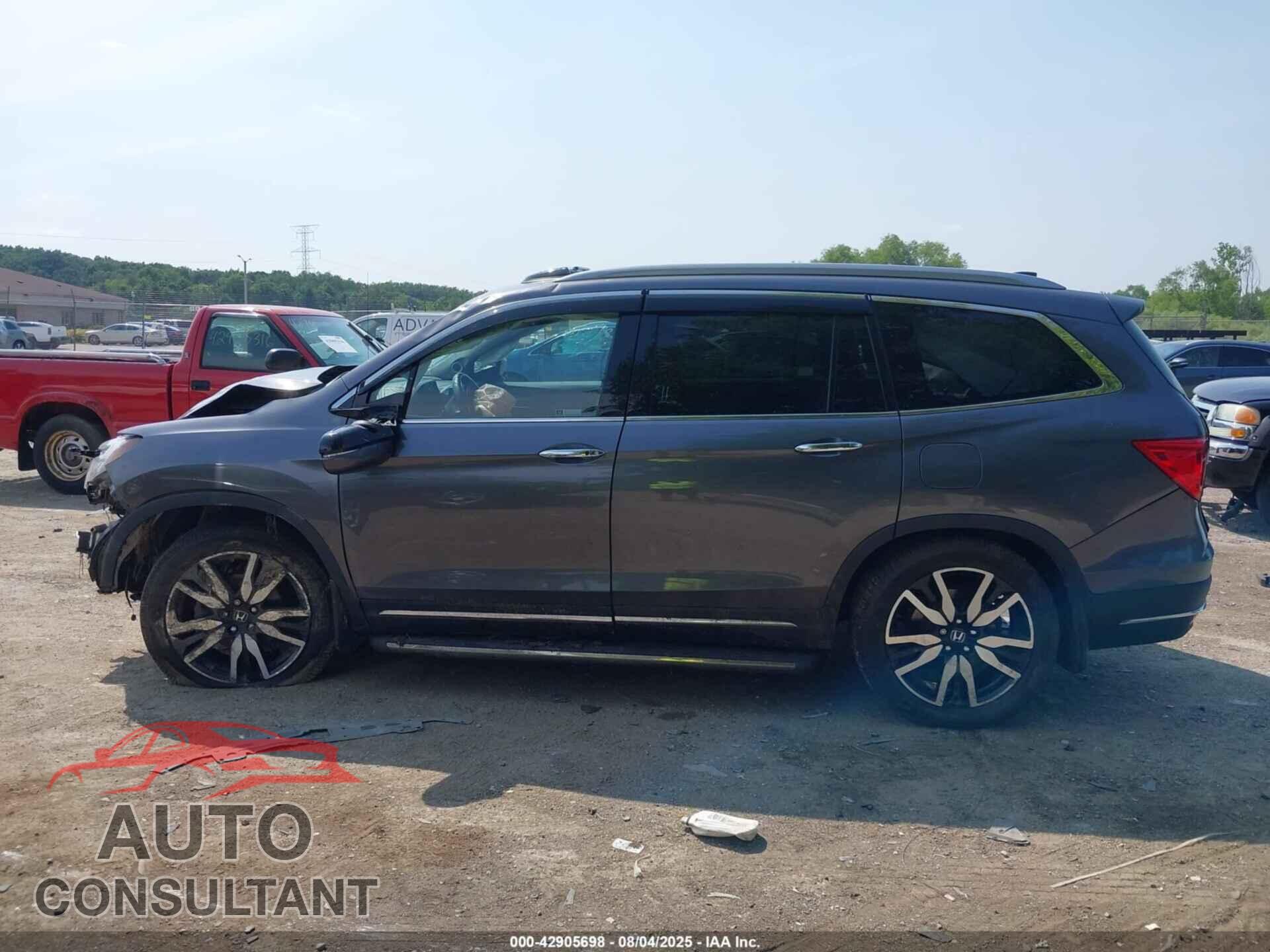 HONDA PILOT 2019 - 5FNYF6H02KB001700